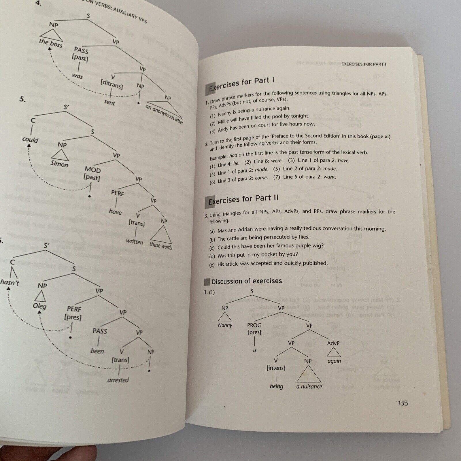 Analysing Sentences: An Introduction to English Syntax (Learning about Language) [ペーパーバック] Burton-Roberts，Noel Analysing Sentences | An Introduction to English Syntax