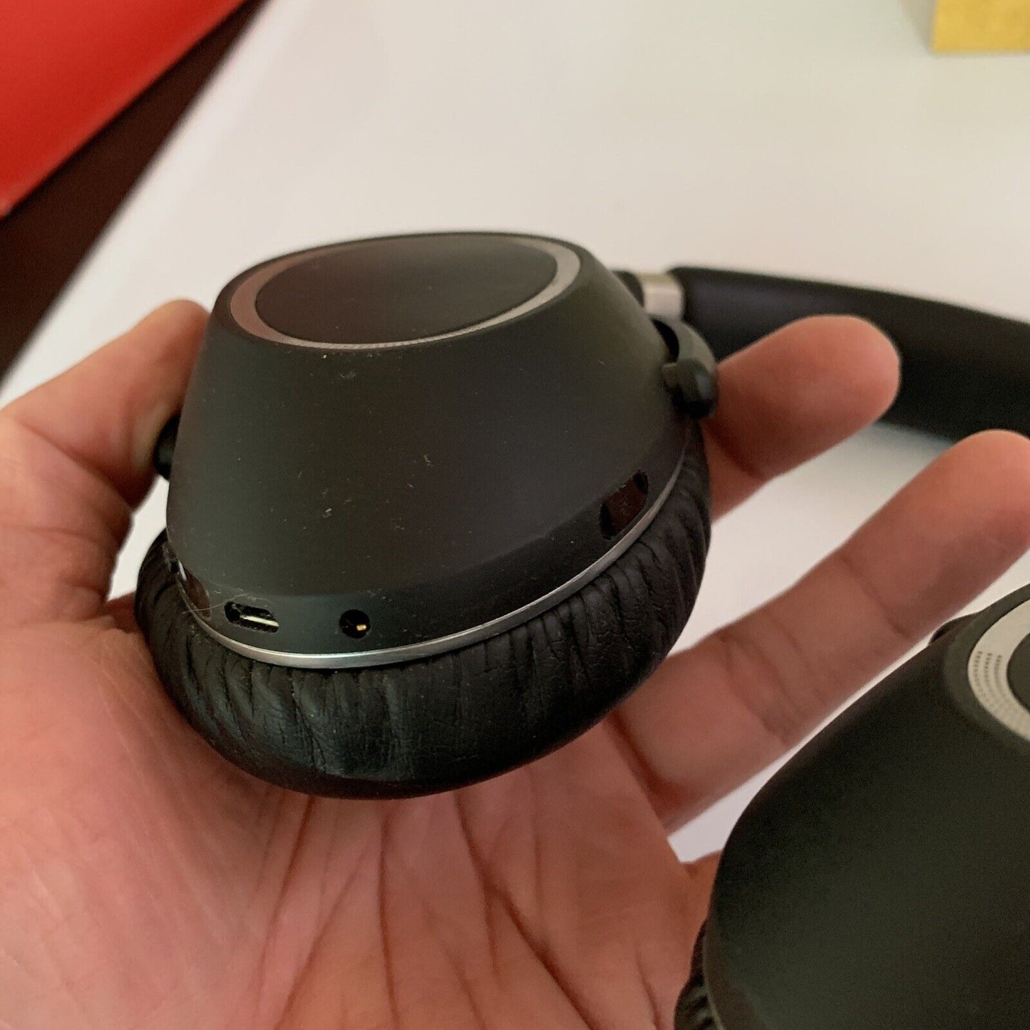 Sennheiser PXC 550 Bluetooth Wireless Over-Ear Noise Cancelling Headphones