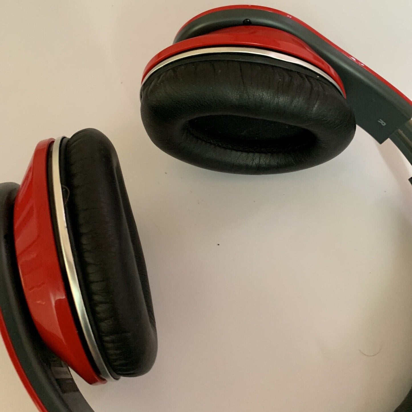 Beats by Dr Dre Monster Headphones *Doesnt Work For parts or repair