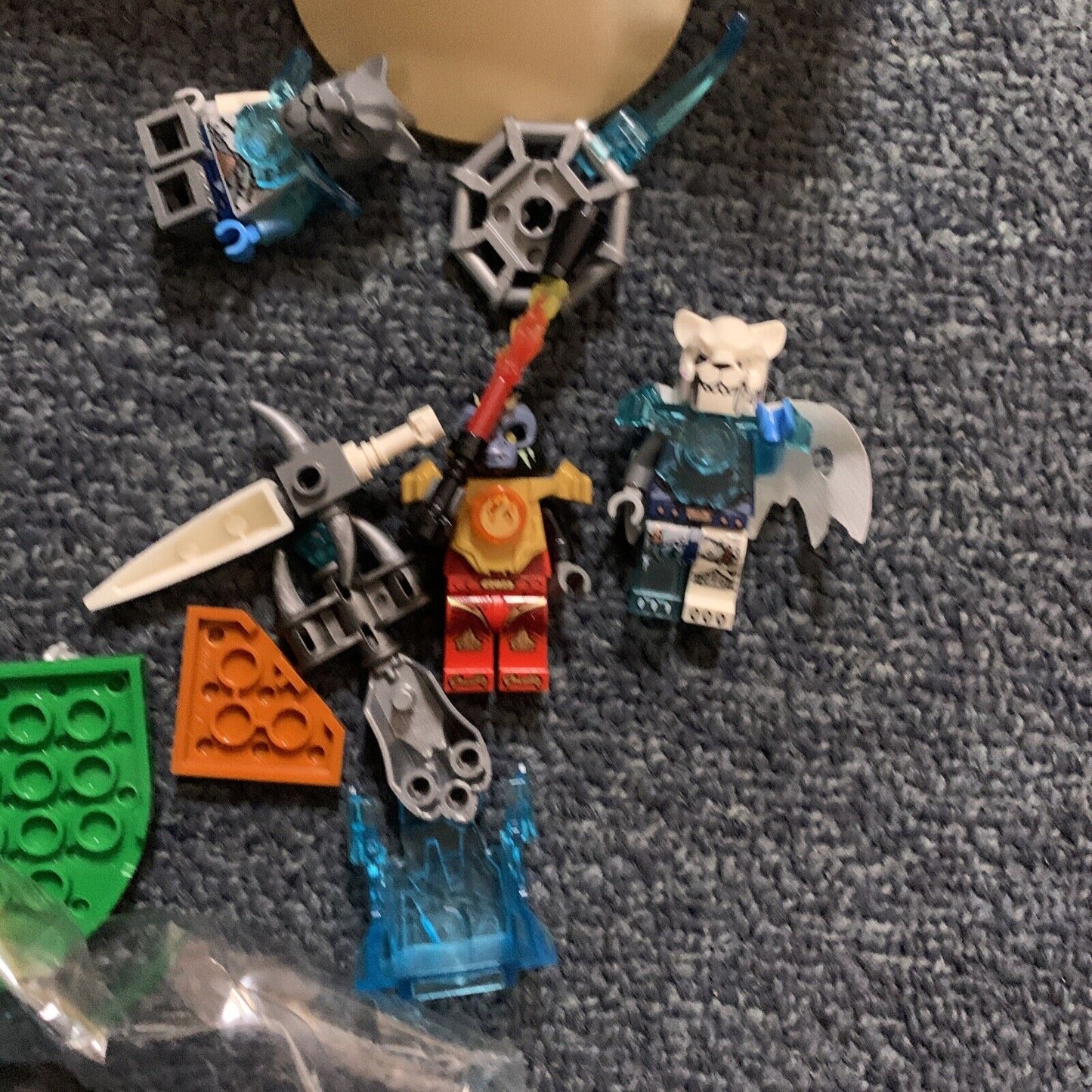 LEGO LEGENDS OF CHIMA: Sir Fangar's Sabre-Tooth Walker (70143) Uncounted