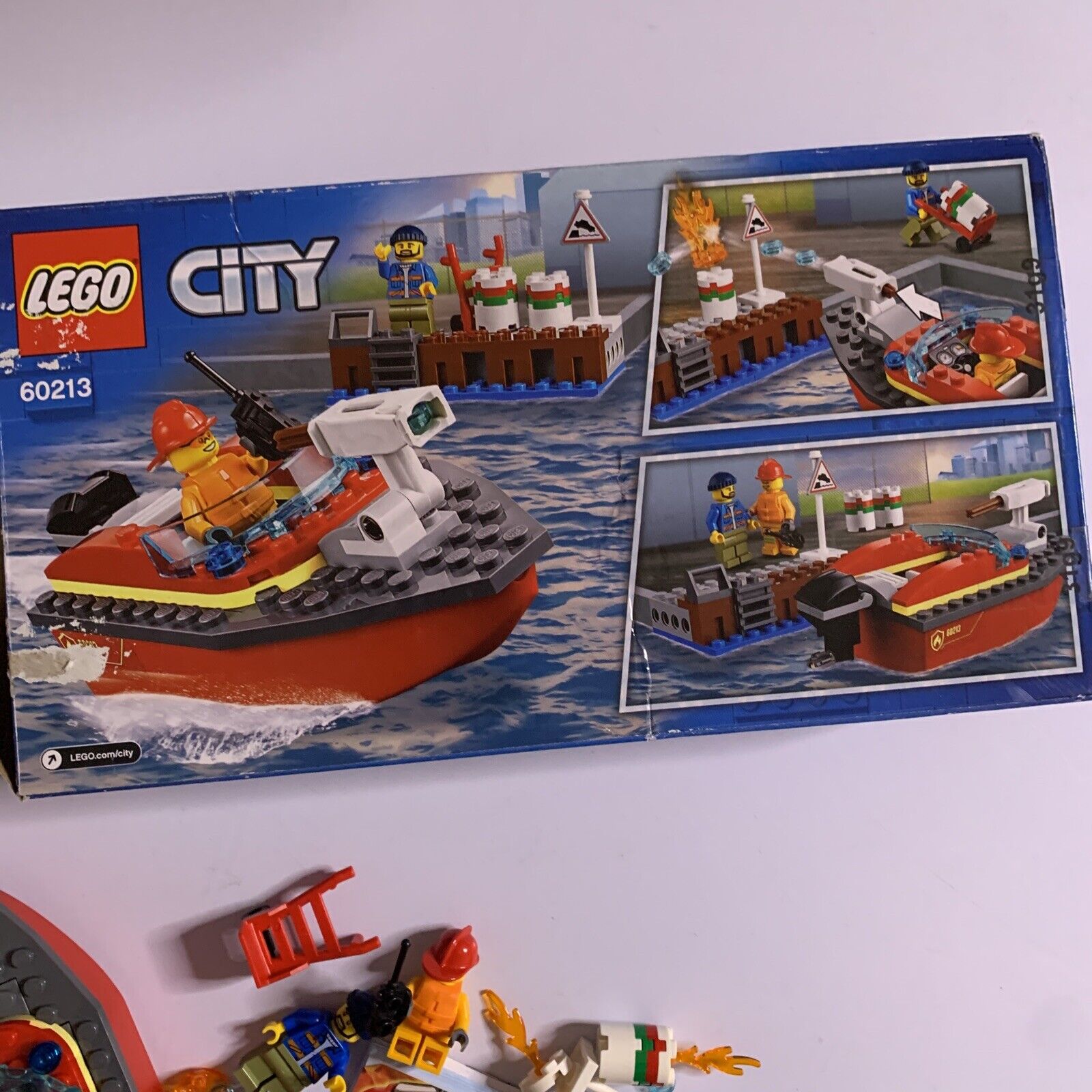 LEGO CITY: Dock Side Fire (60213) – Retro Unit - Main Image
