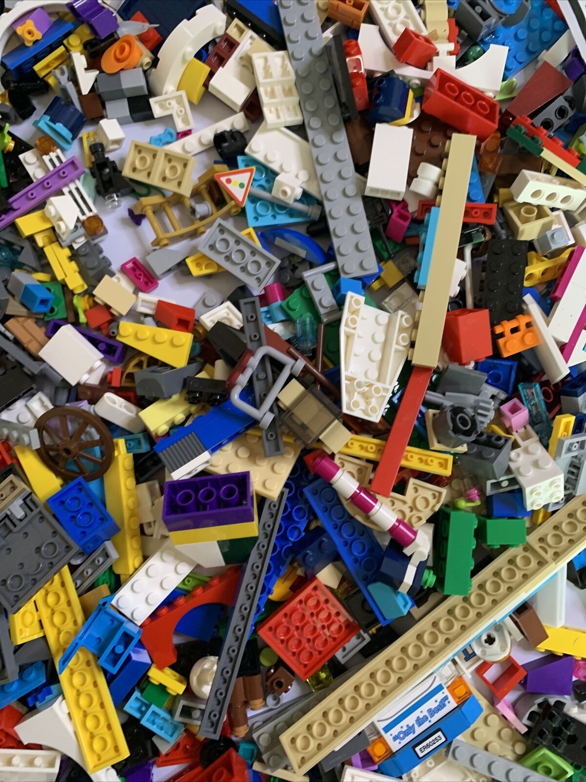 Lego bulk lot Genuine official 1.725kg Friends City Assorted Pieces