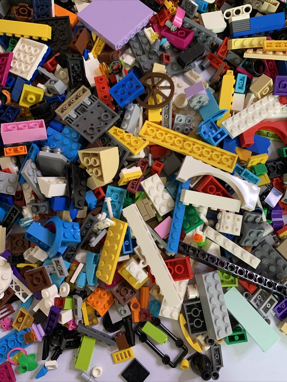 Lego bulk lot Genuine official 1.725kg Friends City Assorted Pieces