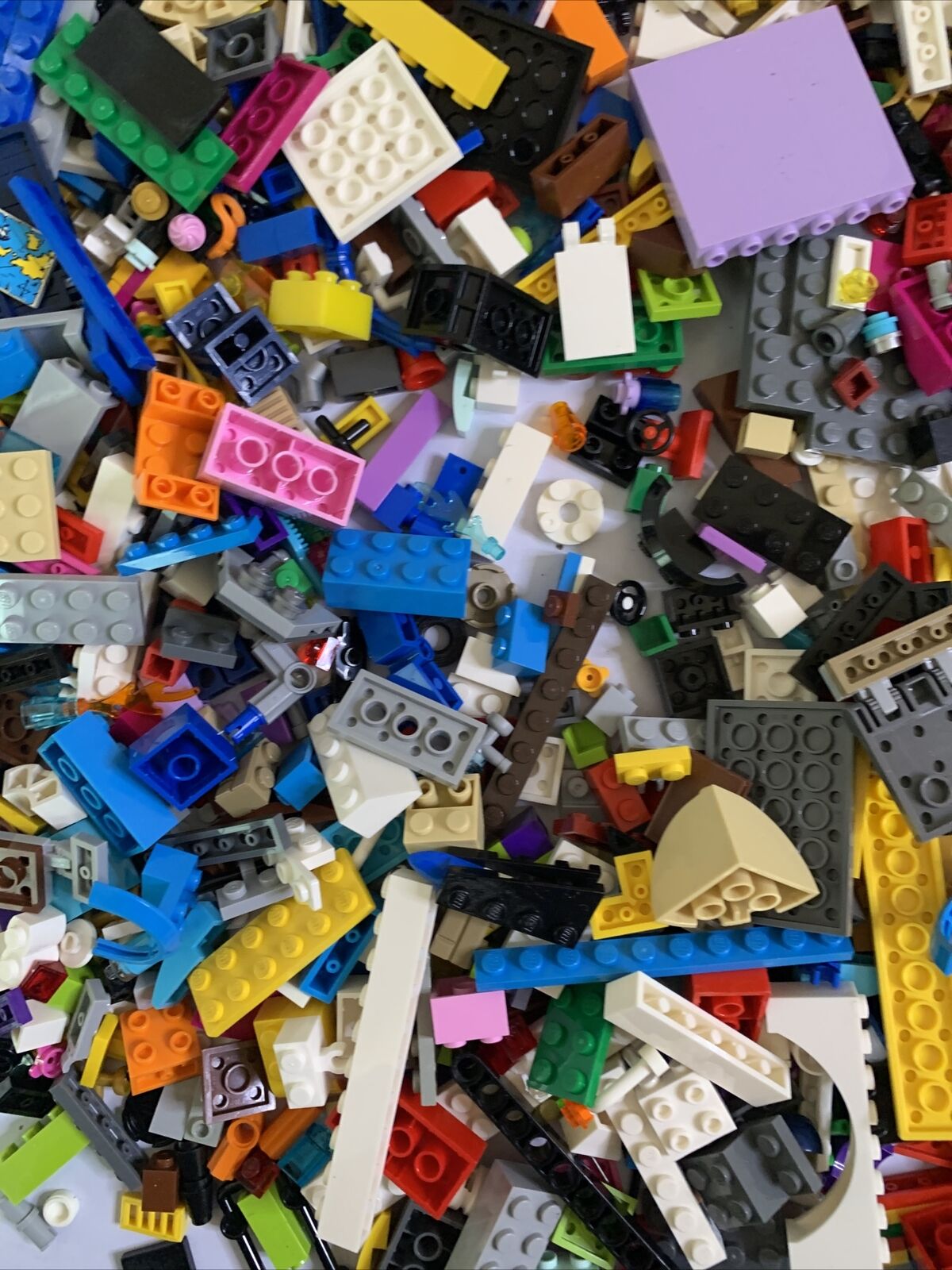 Lego bulk lot Genuine official 1.725kg Friends City Assorted Pieces