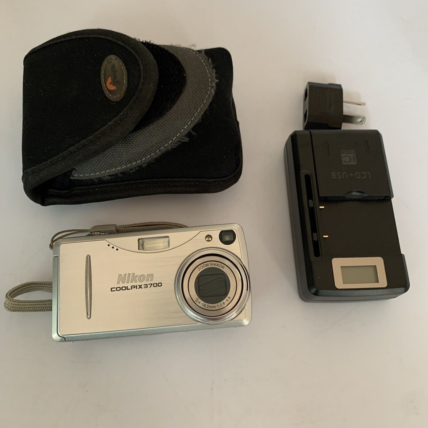 Nikon Coolpix E3700 Digital Camera  3x optical zoom 3.2MP
