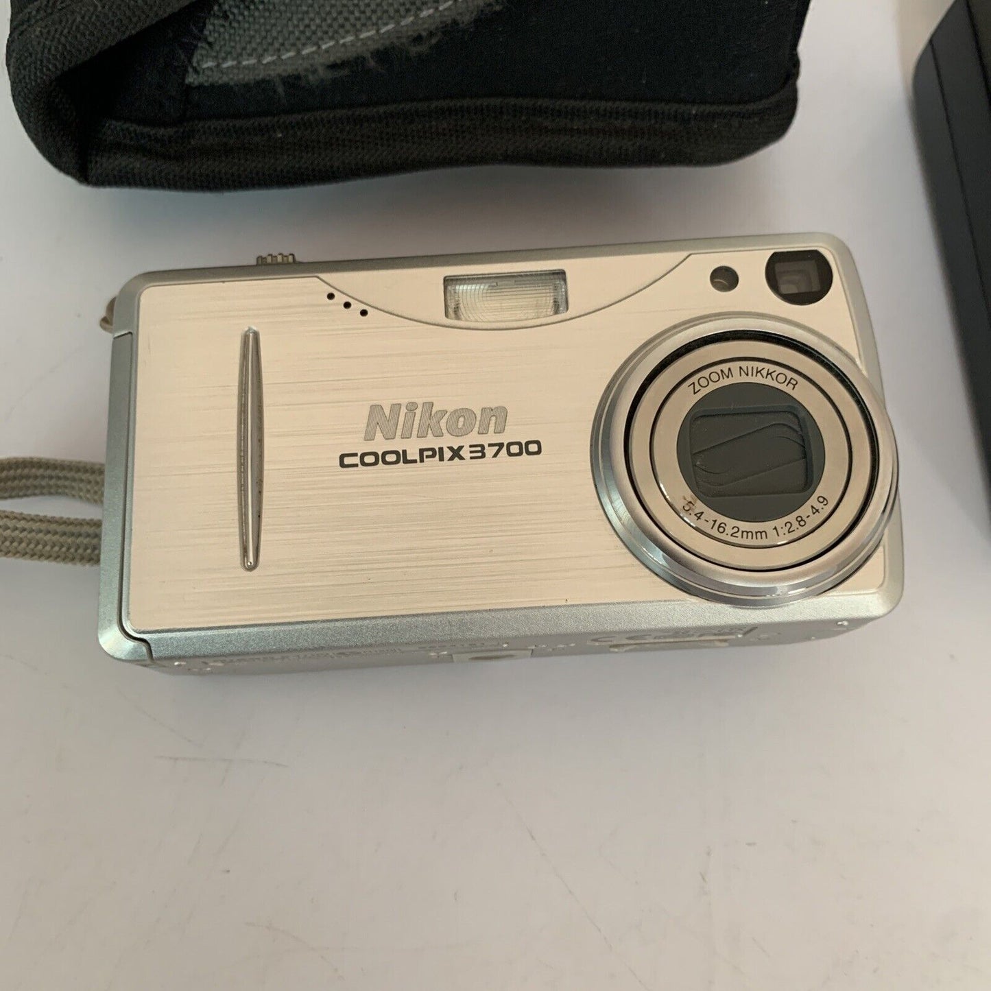 Nikon Coolpix E3700 Digital Camera  3x optical zoom 3.2MP