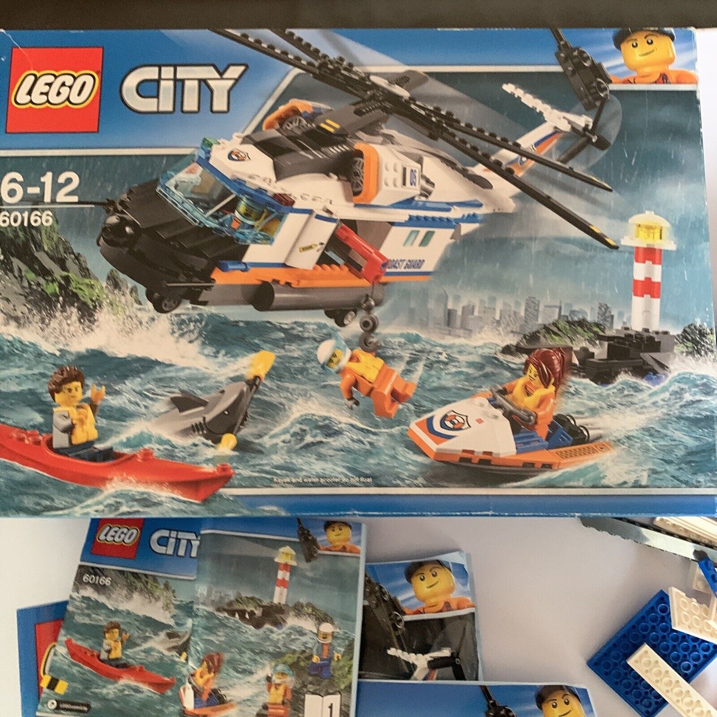 LEGO CITY: Heavy-Duty Rescue Helicopter 60166