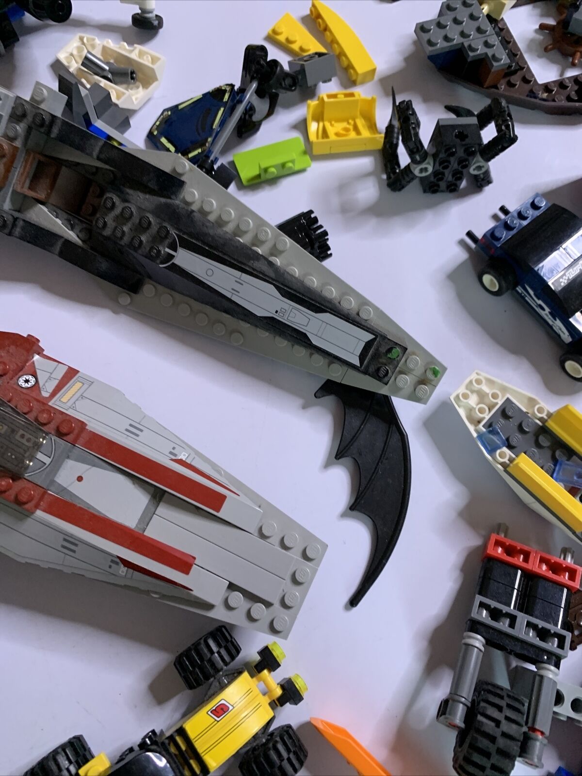 Lego Bulk lot Bionicle Spaceship Space Cars Ships Vehicles 1.1kg