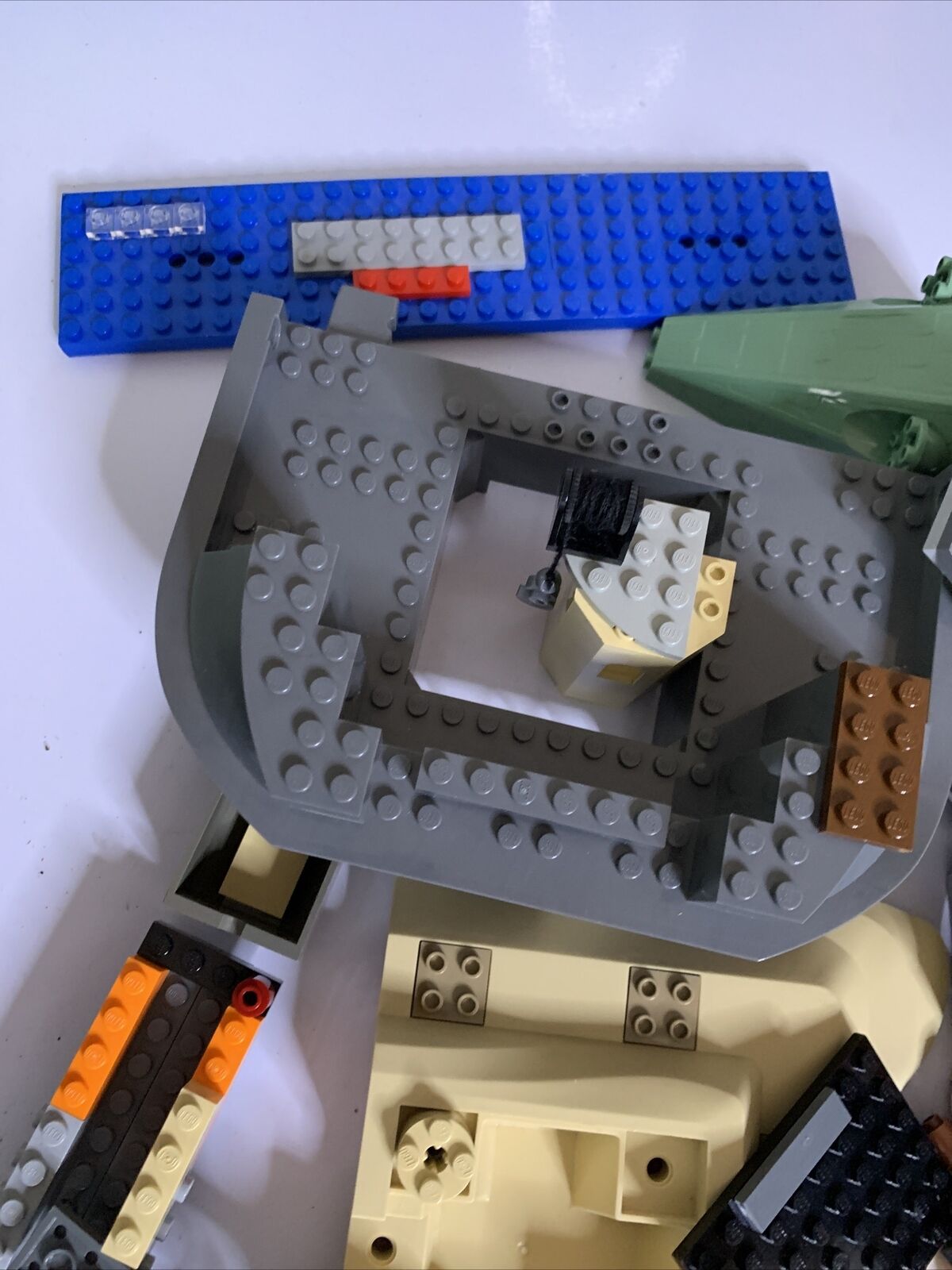 Bulk Genuine Lego Figures lots Castles Space Ships Airplanes Cars 1.61kg