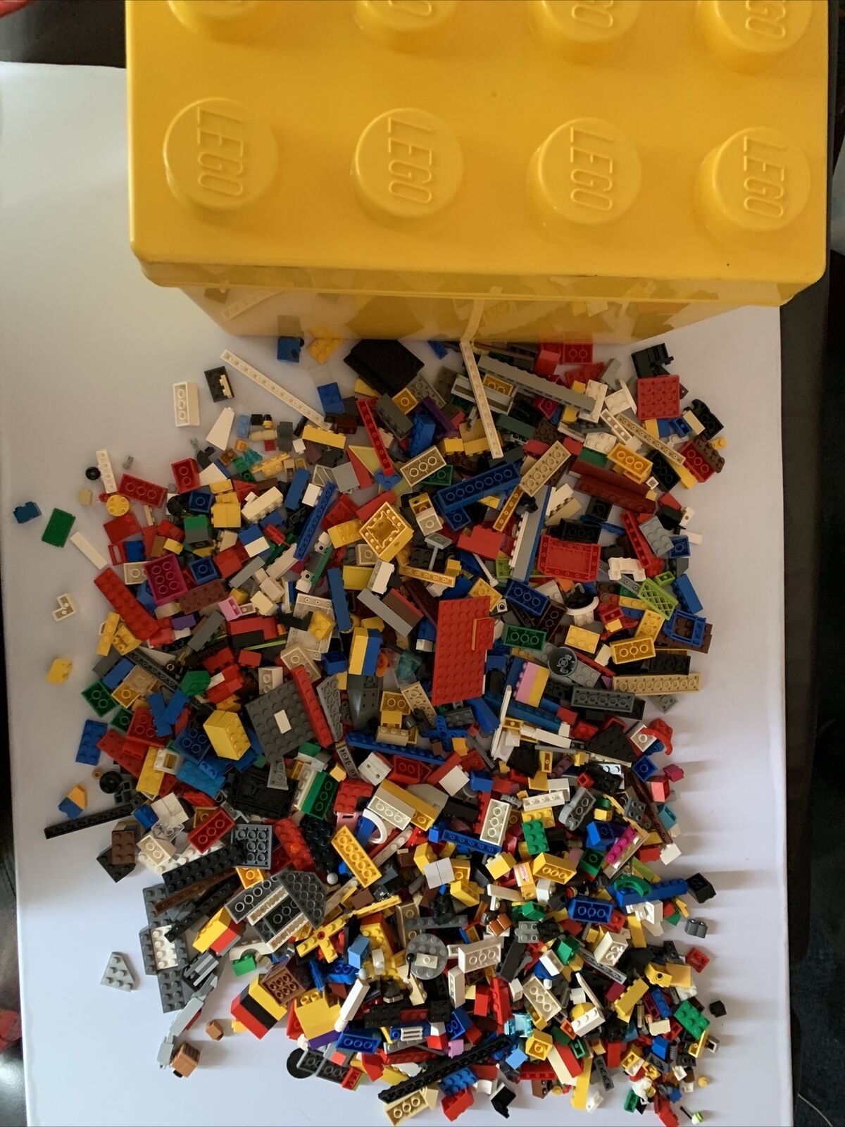 Lego Genuine bulk lot Assorted City Friends Small Pieces + Container 2.39kg