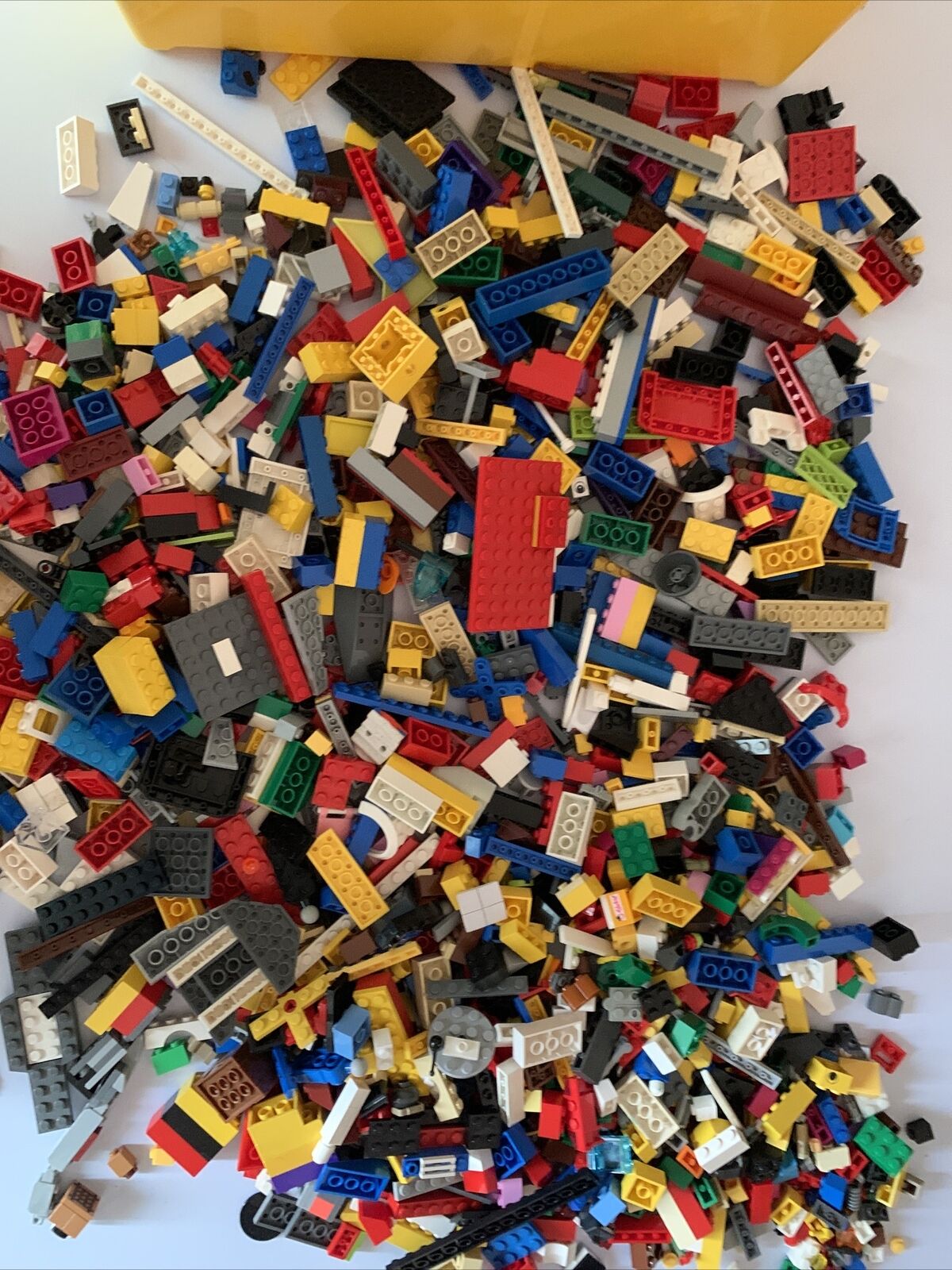 Lego Genuine bulk lot Assorted City Friends Small Pieces + Container 2.39kg