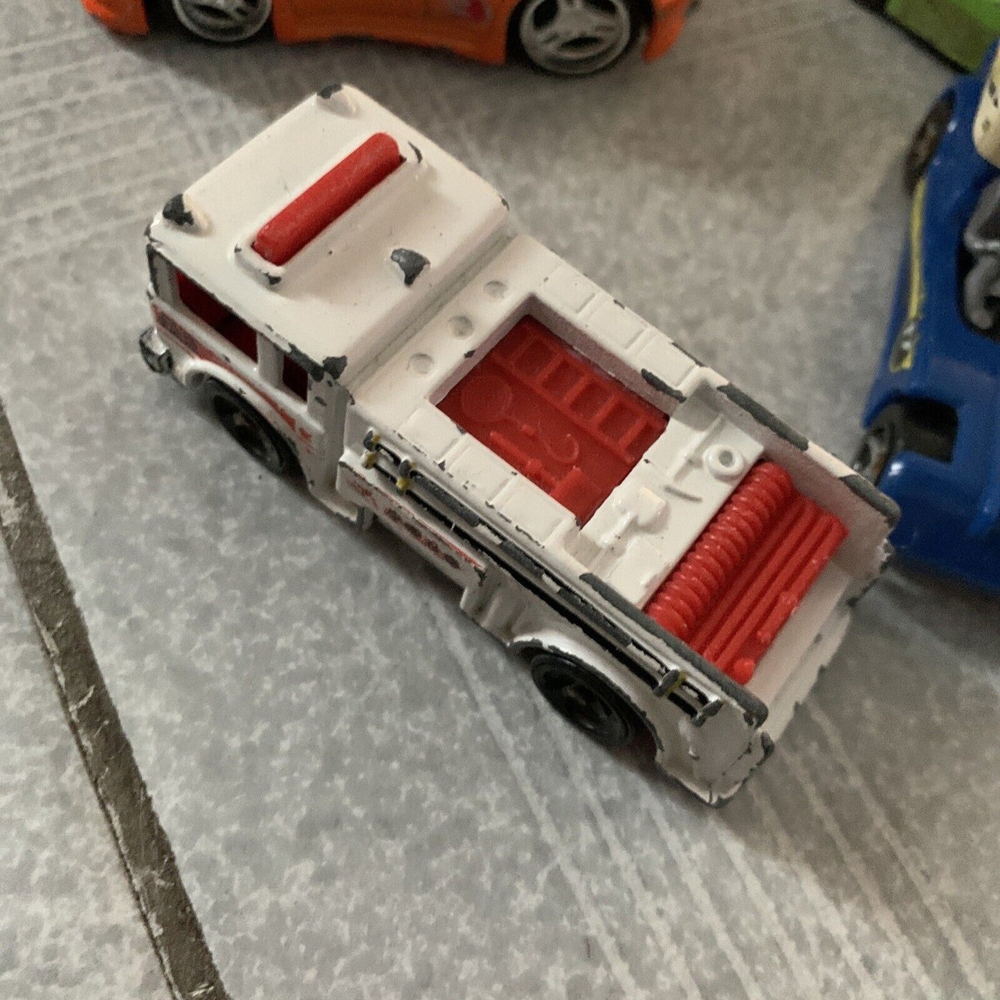 13x Die cast Cars Hot Wheels Various