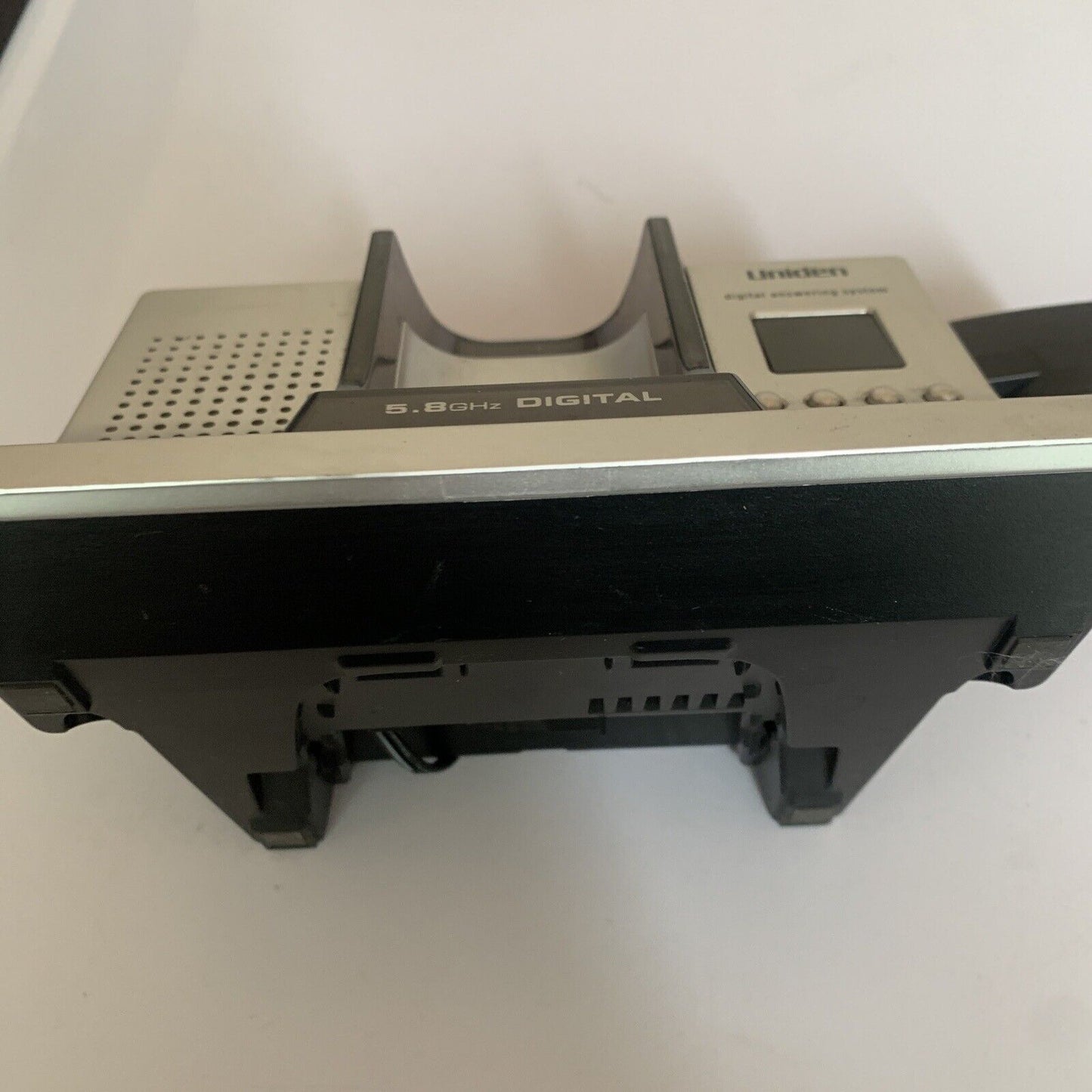 Uniden WDSS5335+1 Base Unit & AAD-041S(M) Power Supply only *no handset