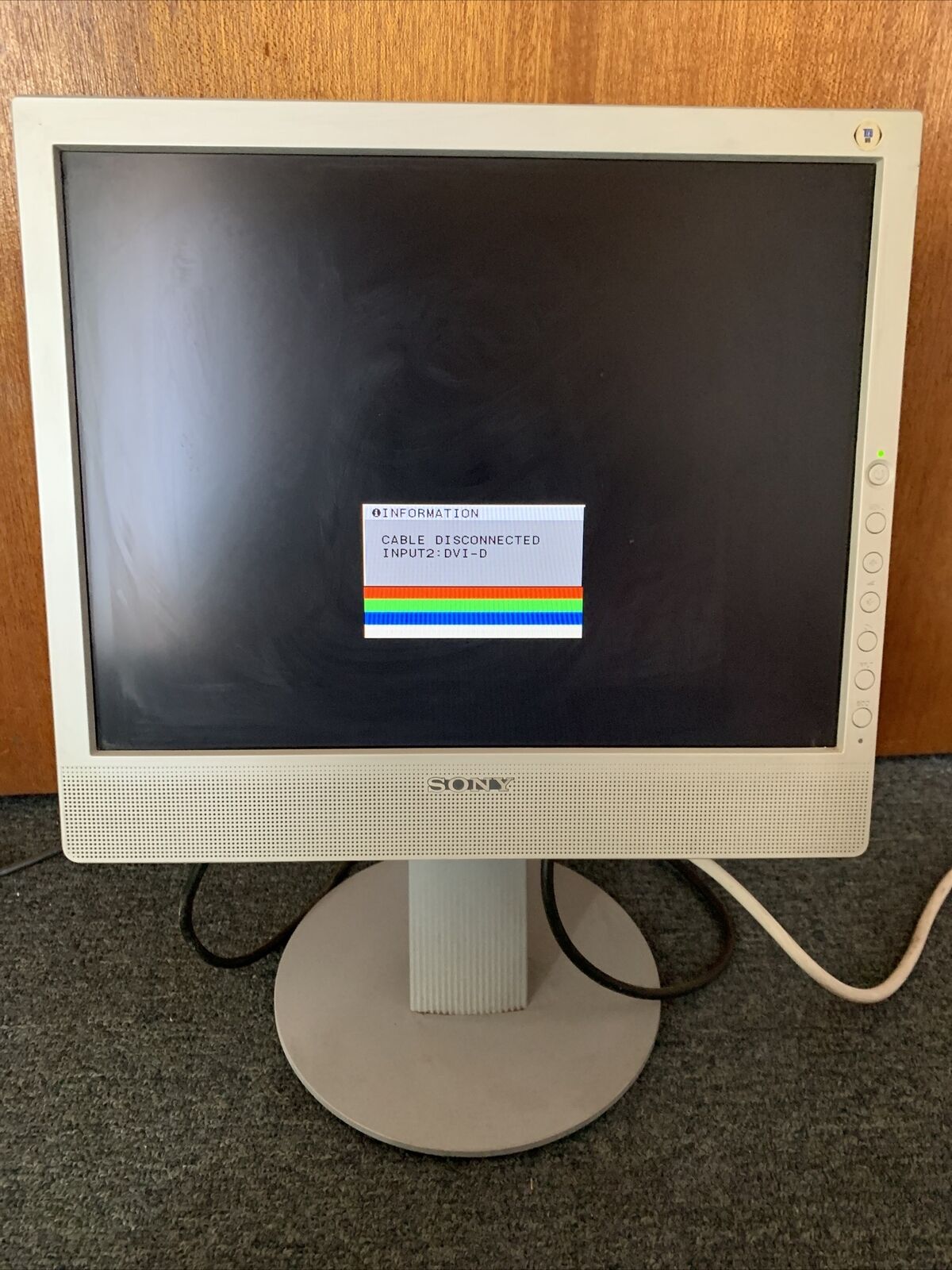 SONY 15" Active Matrix TFT LCD XGA LCD Monitor 25 ms D-Sub, DVI-D SDM-X53