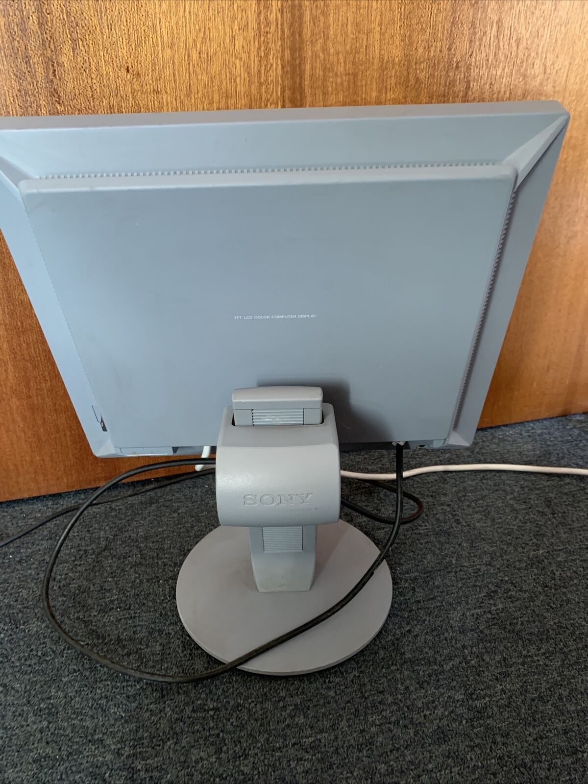 SONY 15" Active Matrix TFT LCD XGA LCD Monitor 25 ms D-Sub, DVI-D SDM-X53