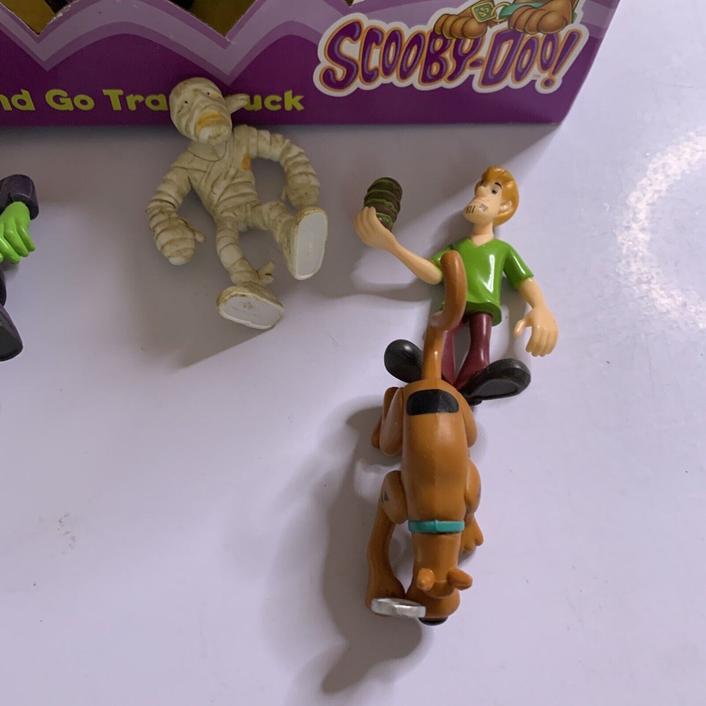 Scooby-Doo Trap Time Pull Back Truck & Characters