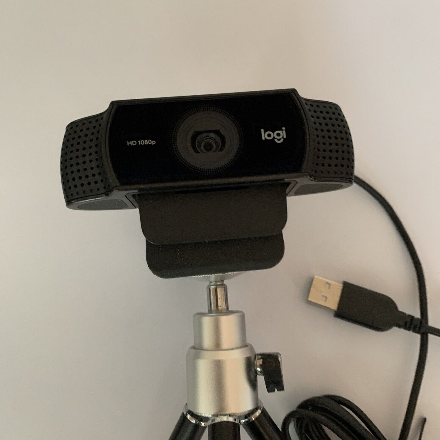 Logitech C922 Pro Stream 1080P Webcam with Microphone and Tripod