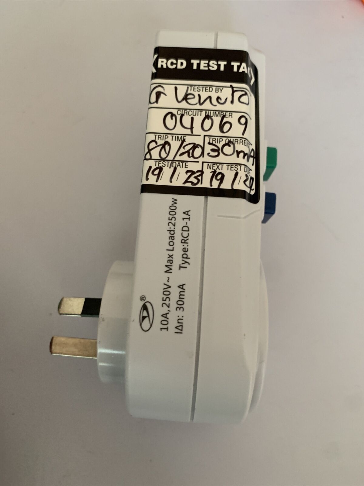 Power Tech Plus Single RCD Safety Switch Outlet 10A Portable RCD  MS4013