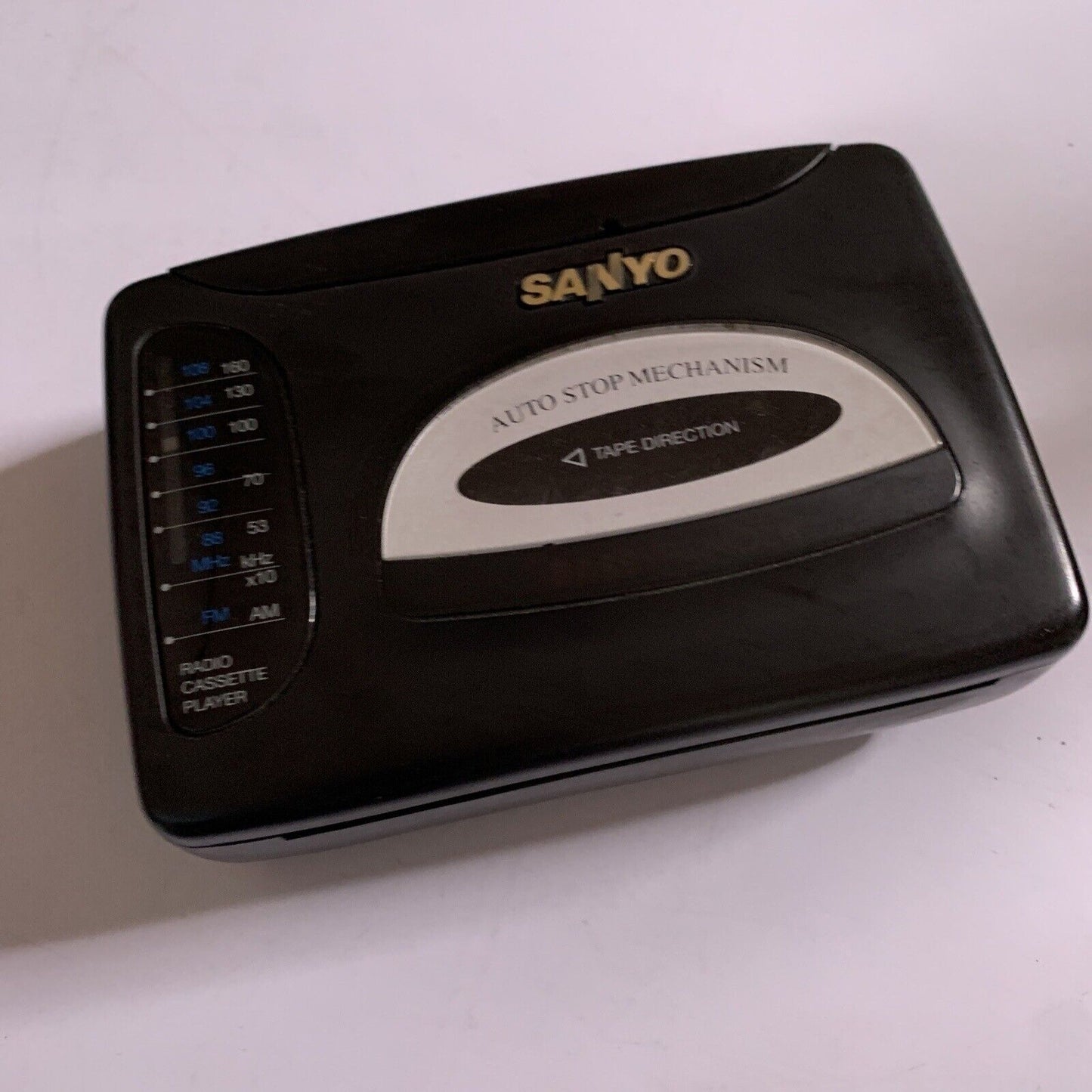 Sanyo VIP-30 Cassette Radio Player *battery Corroded For parts or repair