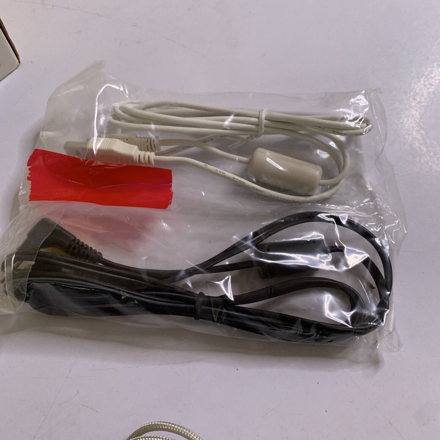 Canon PowerShot A490 Digital Camera 10MP 3.3x Zoom