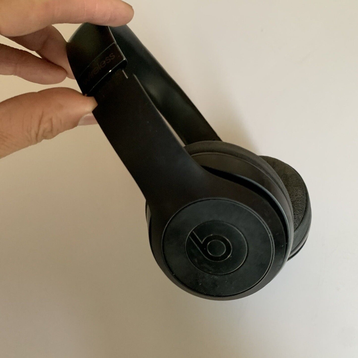 Beats Solo 3 Wireless Headphones Black Bluetooth A1796