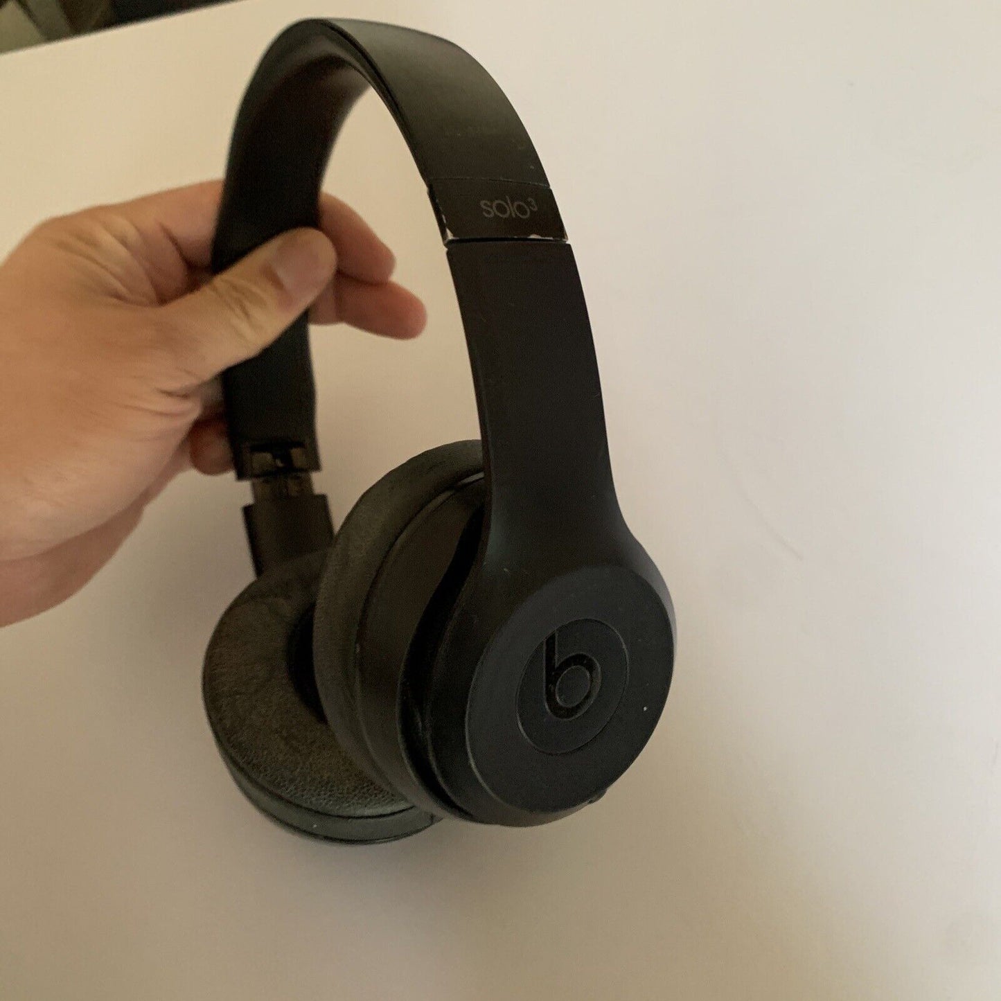 Beats Solo 3 Wireless Headphones Black Bluetooth A1796
