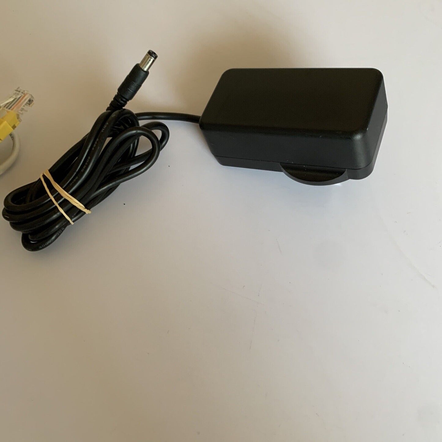 TP-Link VR400 AC1200 Wireless MU-MIMO Modem Wi-Fi Router