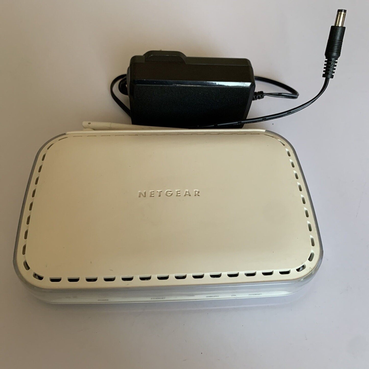 Netgear Wireless ADSL2+ Modem Wi-Fi Wireless Router DG834G v4