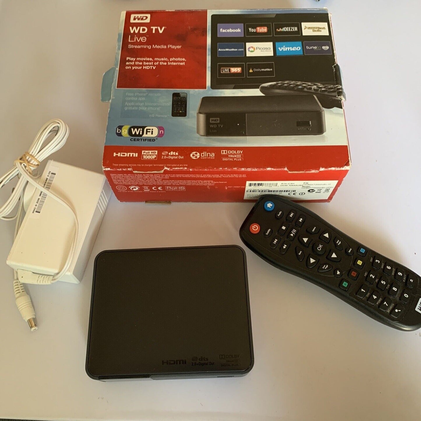 Western Digital WD TV Live Media Streamer WDBGXT0000NBK02