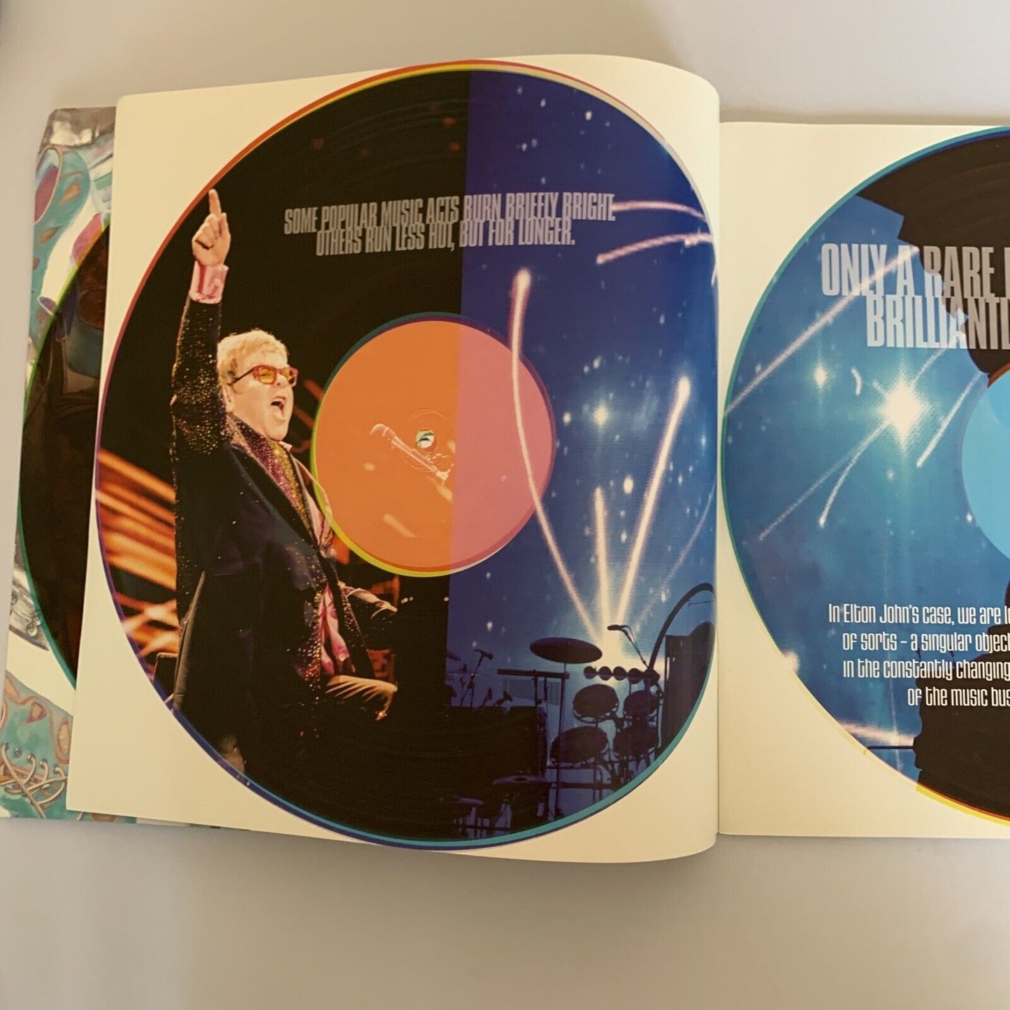 Elton John Showbook Showman Showtime Tour Program Book 2015
