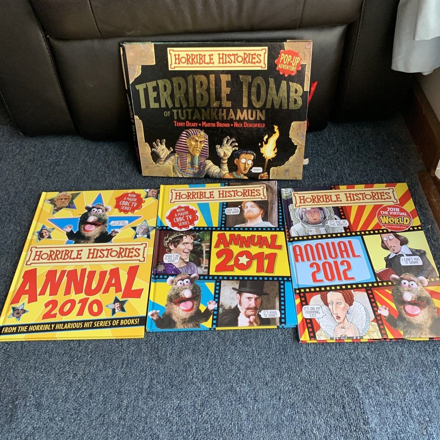 3x Horrible Histories Annual 2010-12 + Terrible Tomb Of Tutankhamun Books