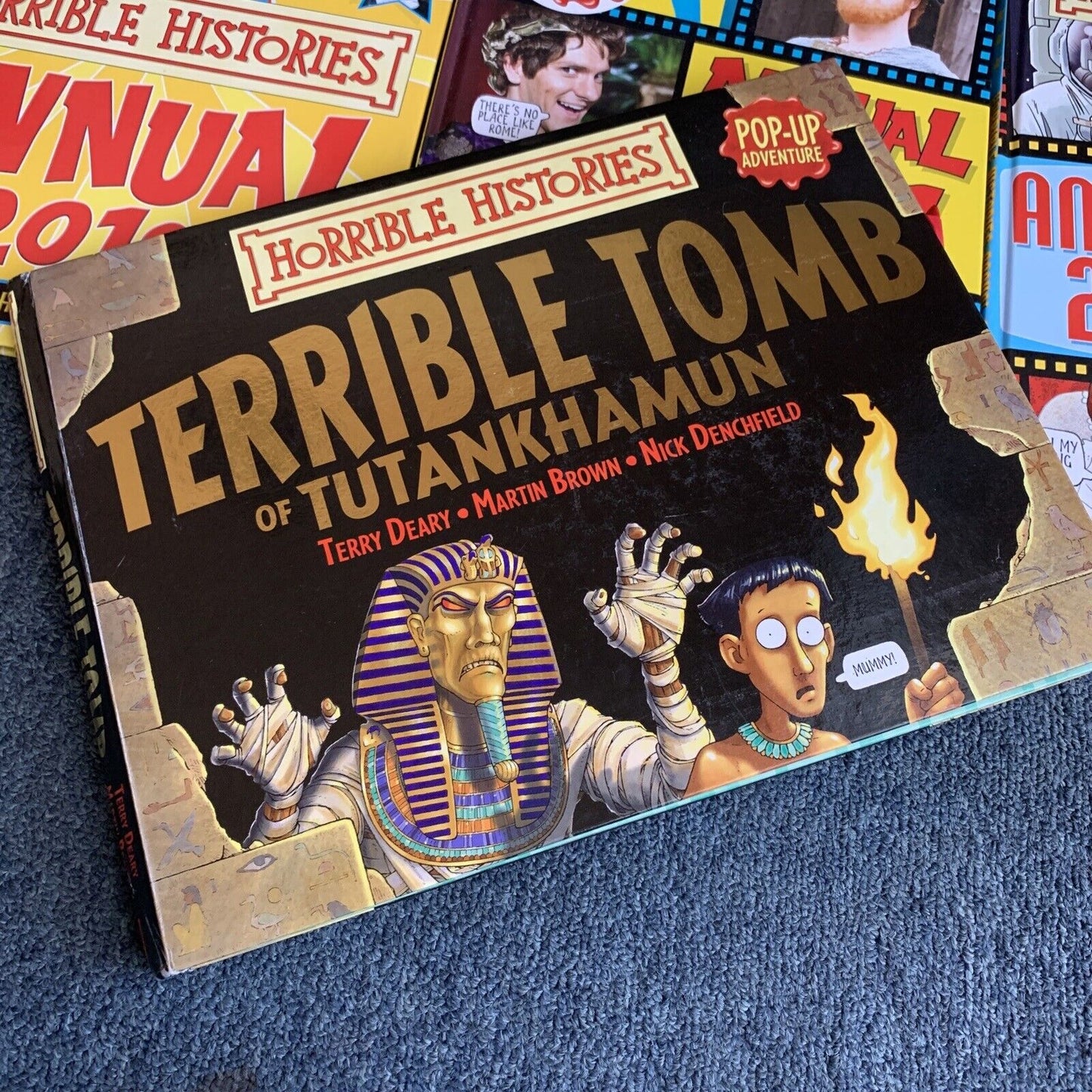 3x Horrible Histories Annual 2010-12 + Terrible Tomb Of Tutankhamun Books