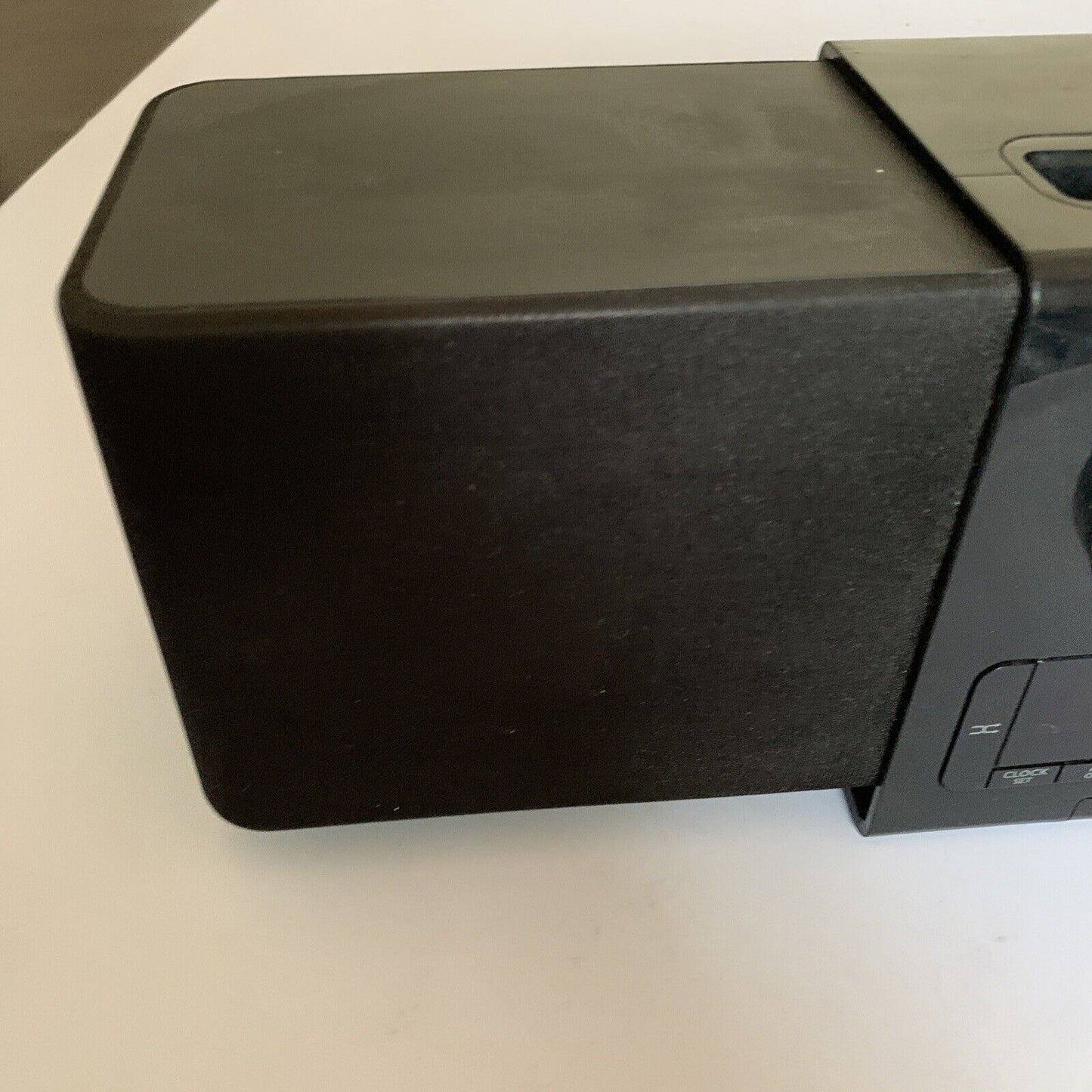 Logitech Pure-Fi Express Plus  30-pin  Apple Ipod Speaker Alarm Clock S-00067