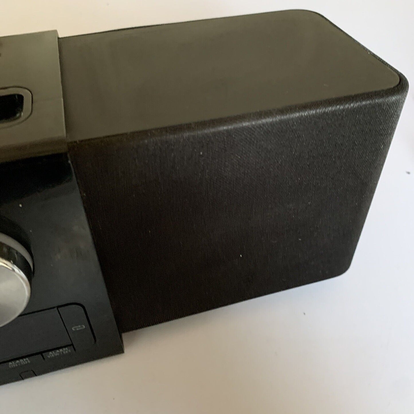 Logitech Pure-Fi Express Plus  30-pin  Apple Ipod Speaker Alarm Clock S-00067