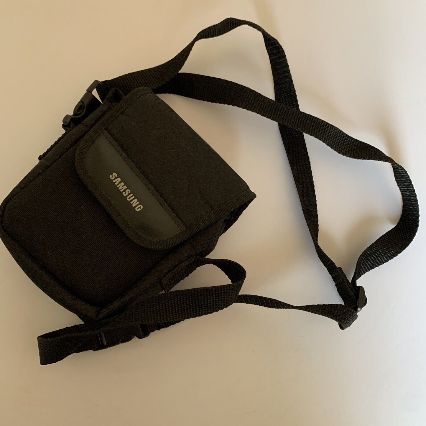 Genuine Samsung Compact Camera Case – Retro Unit