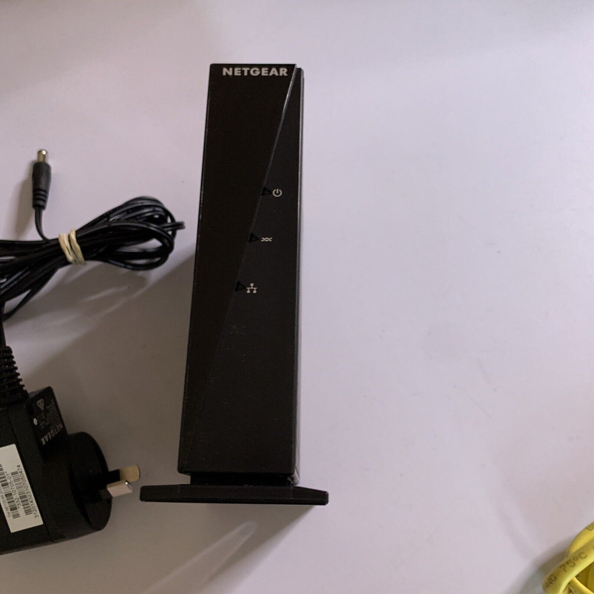 Generic Modem NETGEAR Broadband High-Speed DSL Modem VDSL/ADSL DM200 – Retro Unit