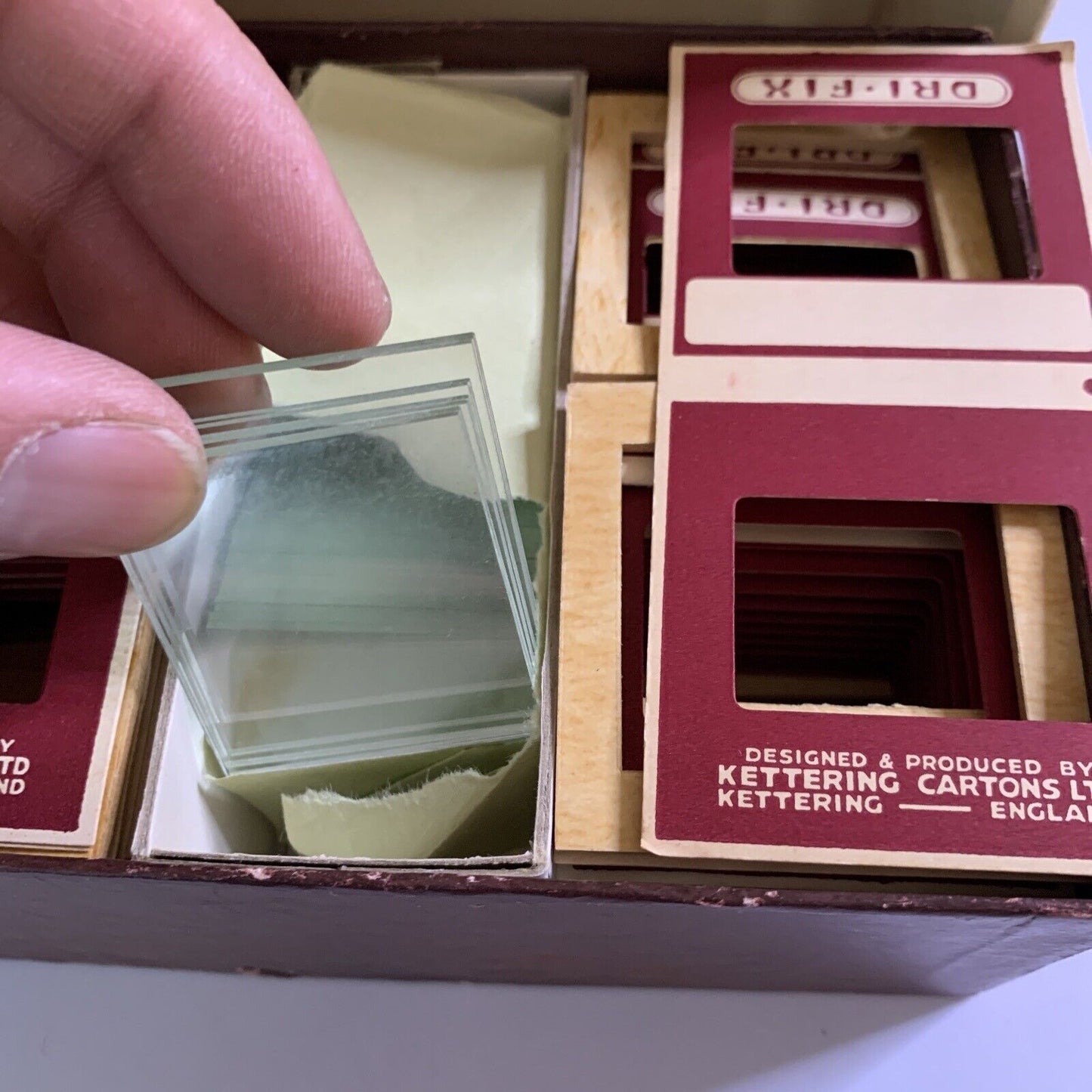 Kettering 20x Dri Fix Slide Mounts Holders with Glass