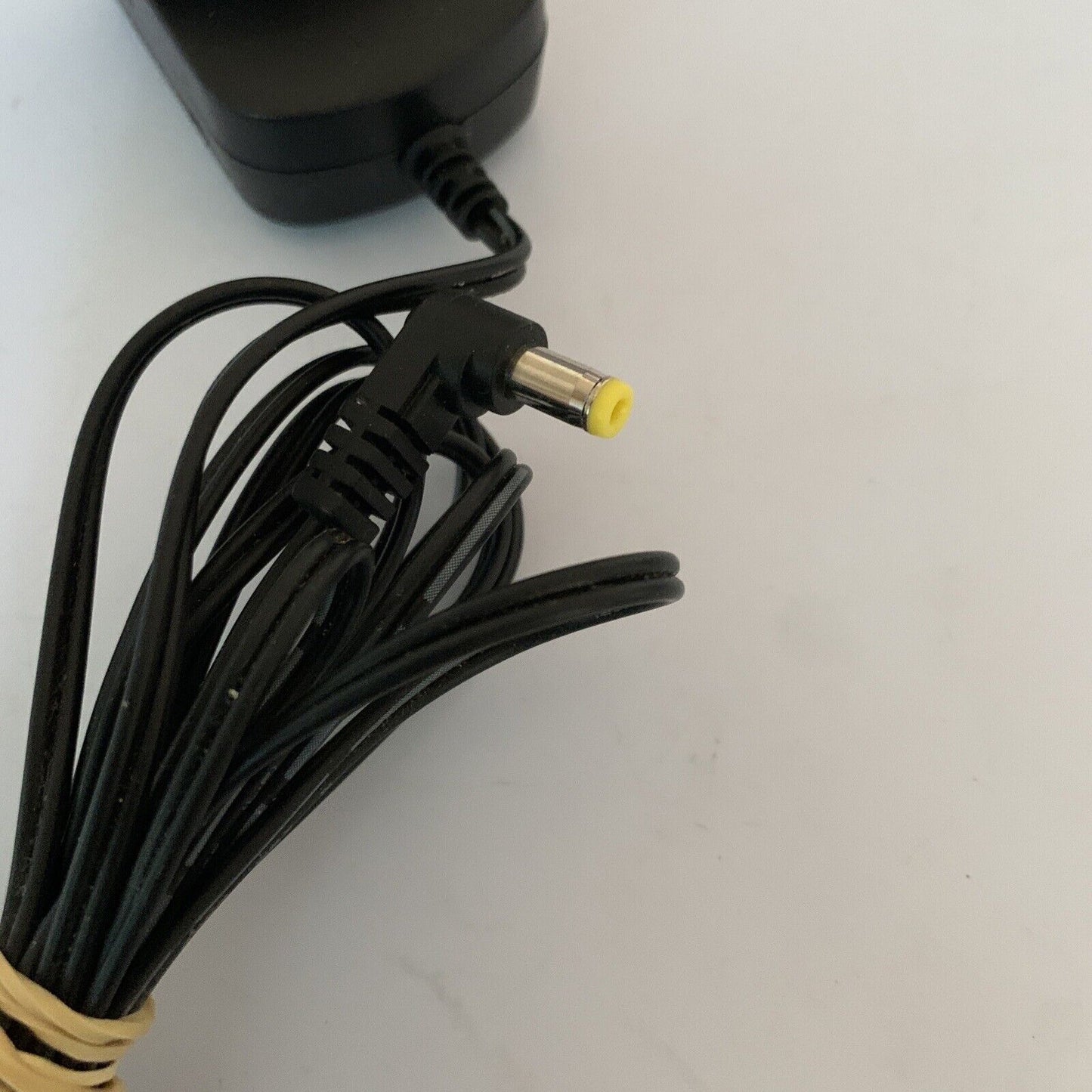 Genuine Uniden AAD-041S(M) Power Supply 9v 350mA  AC Adapter