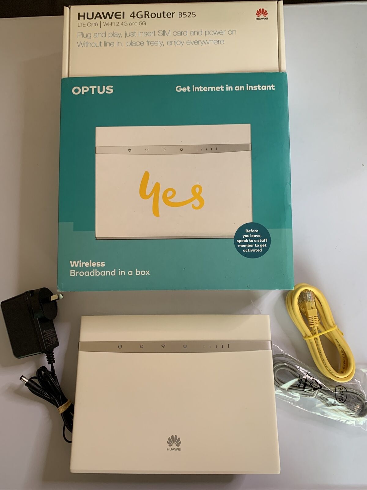 Optus Huawei 4G Mobile Broadband Wireless Router SIM Card B525