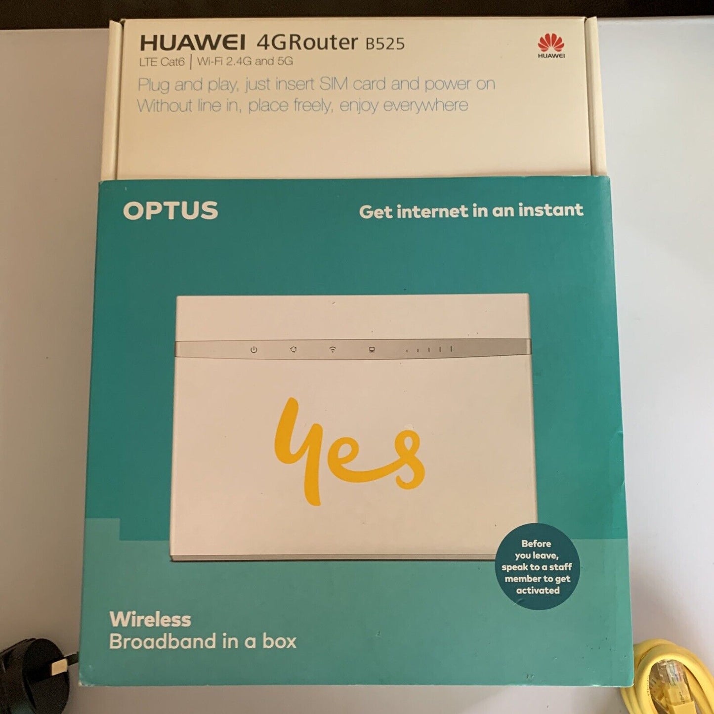 Optus Huawei 4G Mobile Broadband Wireless Router SIM Card B525