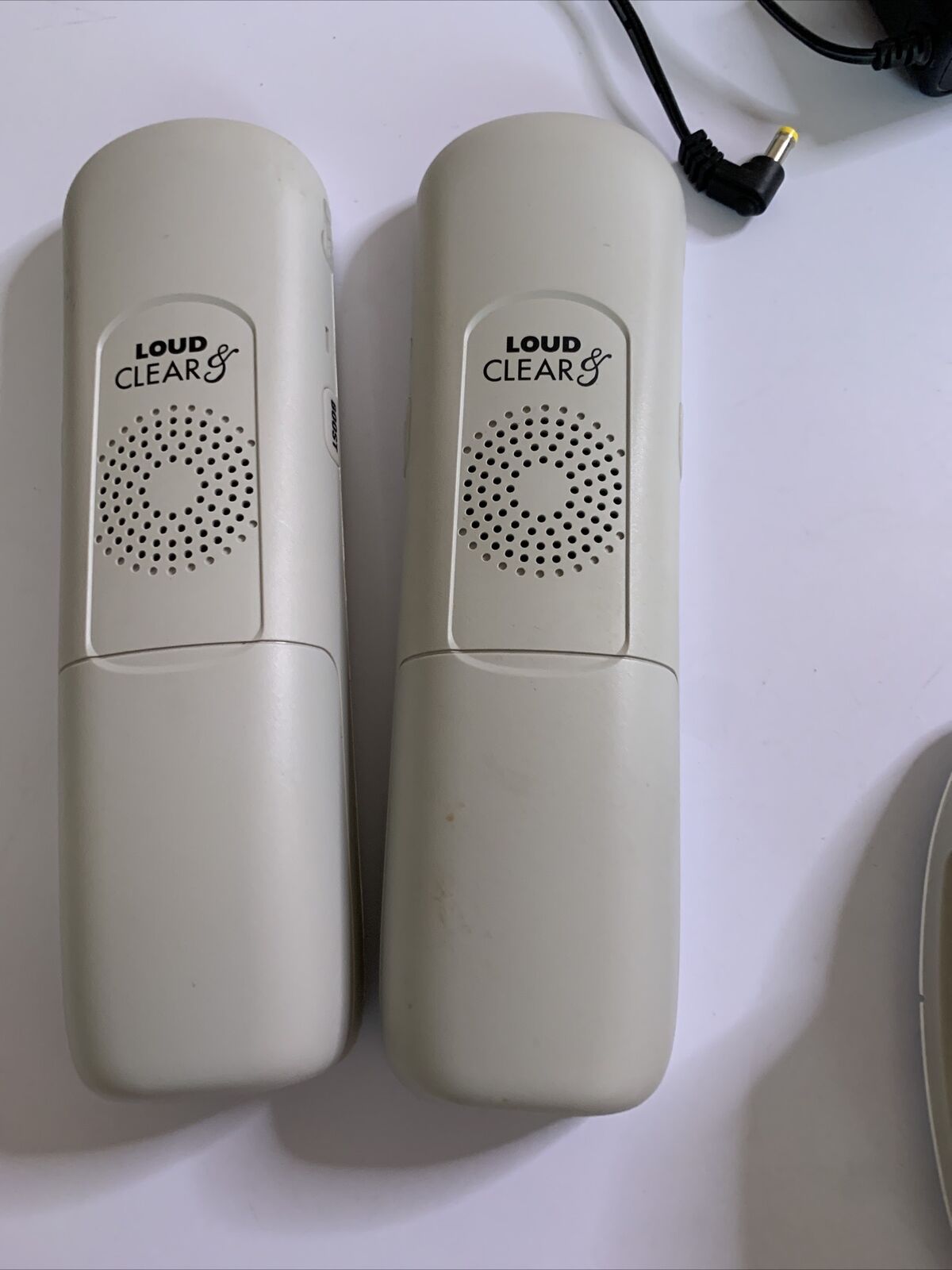 Uniden Loud & Clear Visual and Hearing Impaired Cordless Phone SSE35+1 NBN Ready