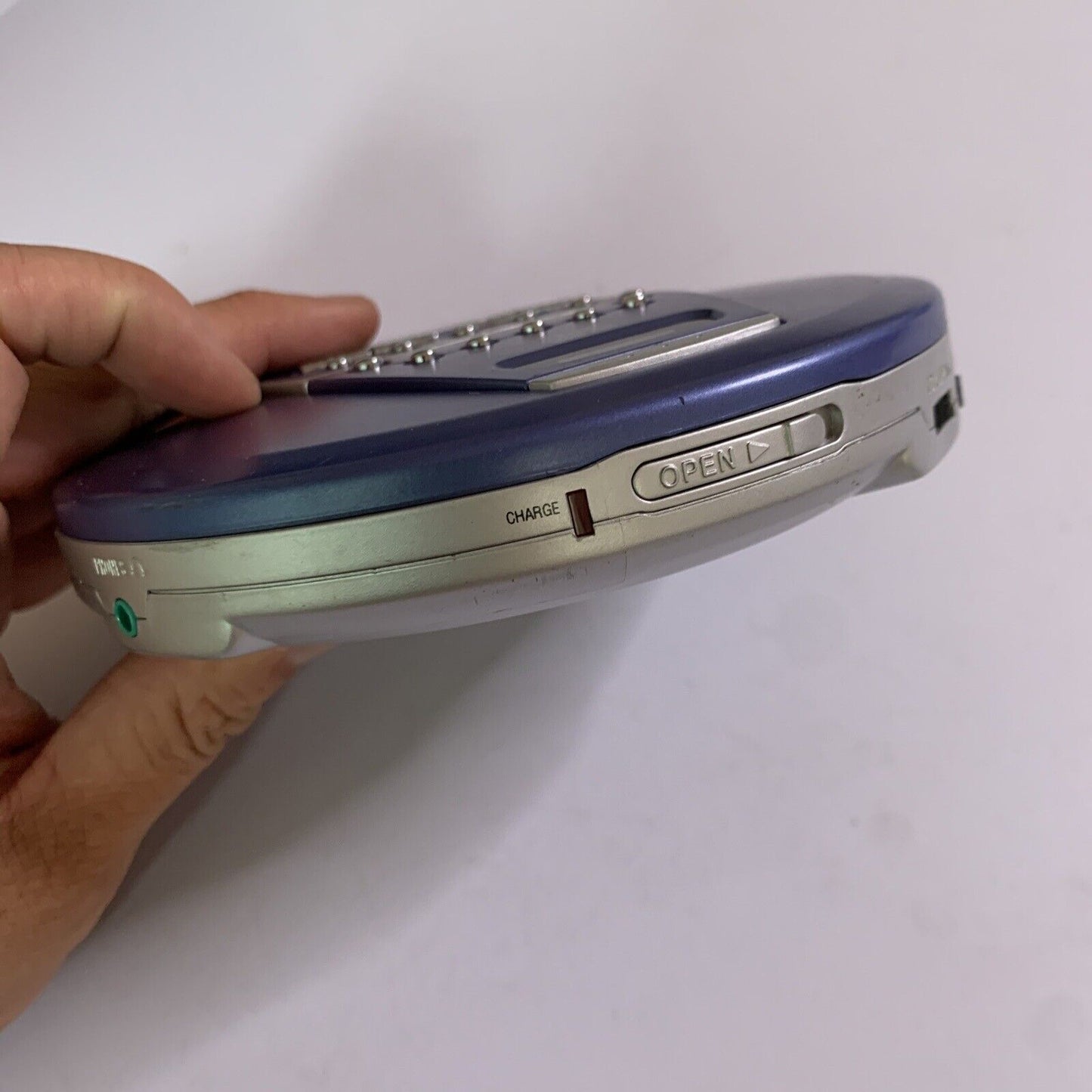 Teac Portable CD and AM/FM Radio Player PD-P239 with Anti-Shock Protection