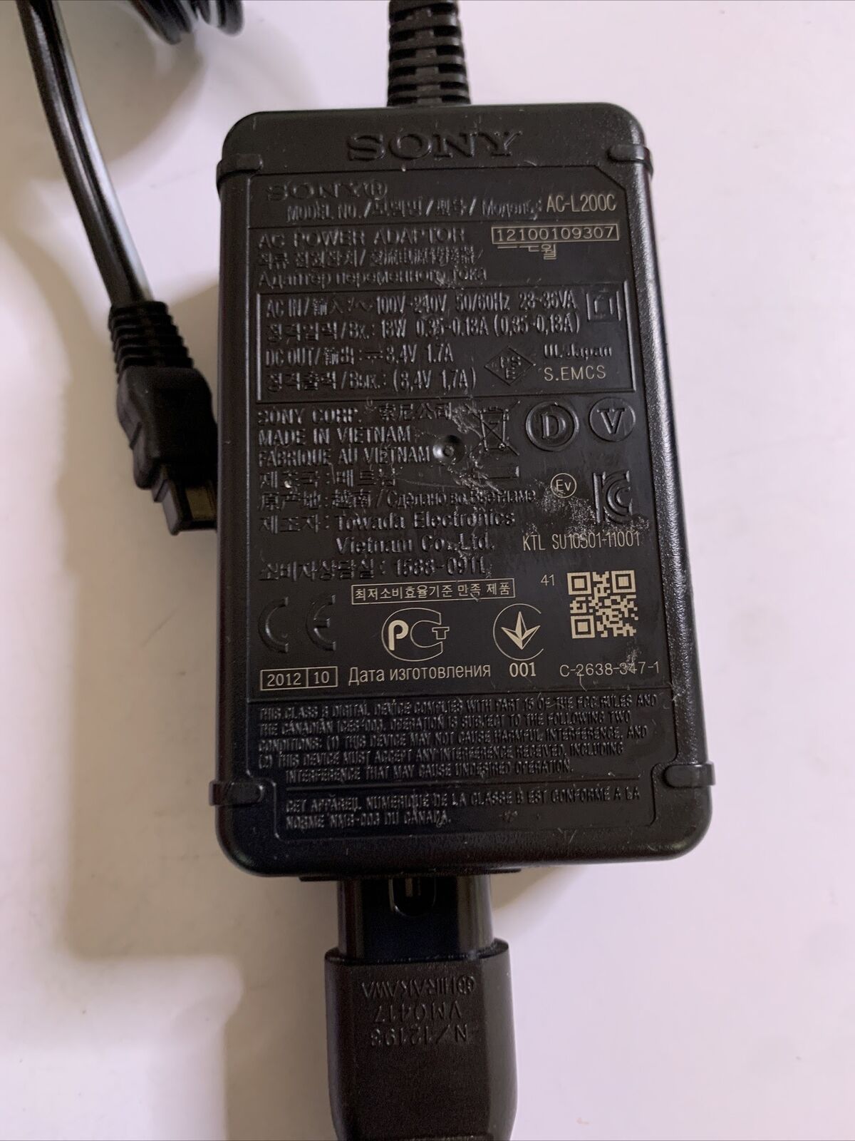 Genuine Sony AC-L200C Charger Power Supply for Sony Handycam Camcorder