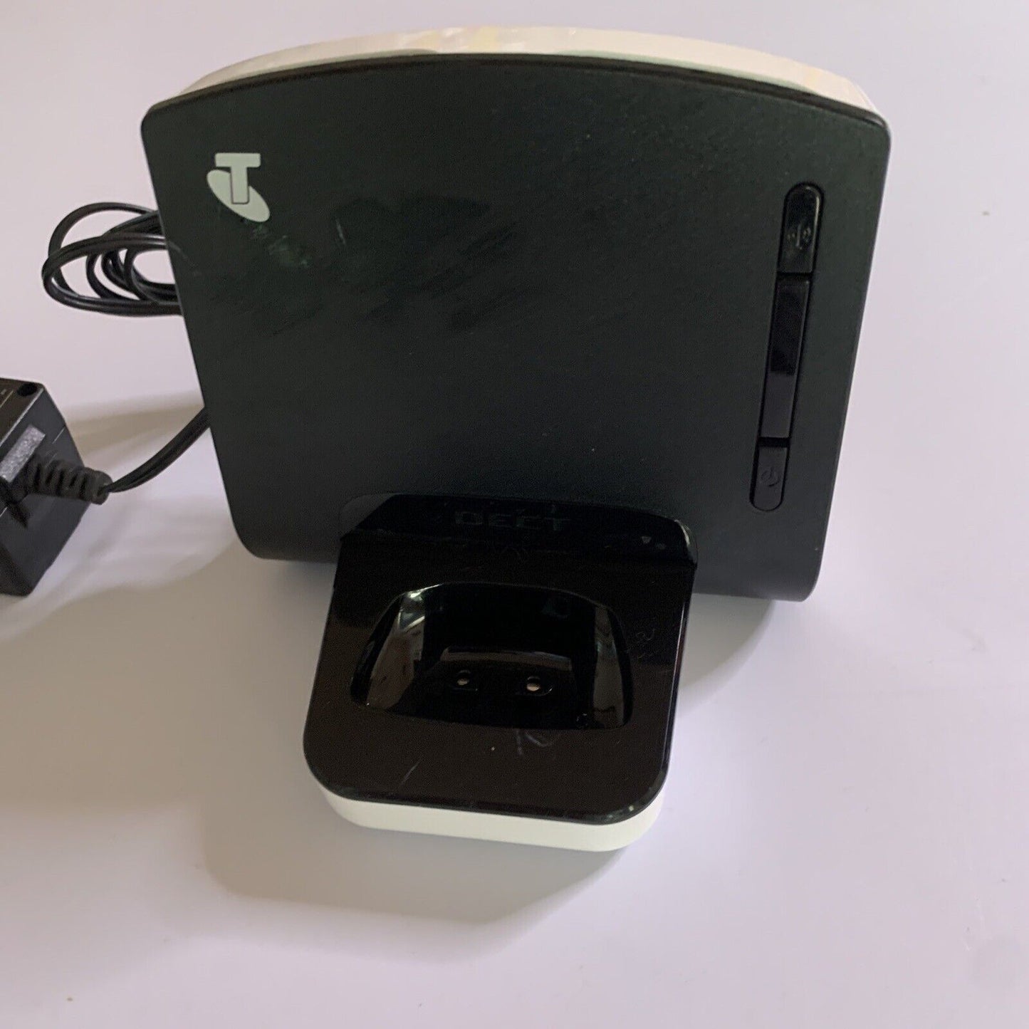 Telstra Technicolor T-Hub Rev A VPDT1568B Base Charger