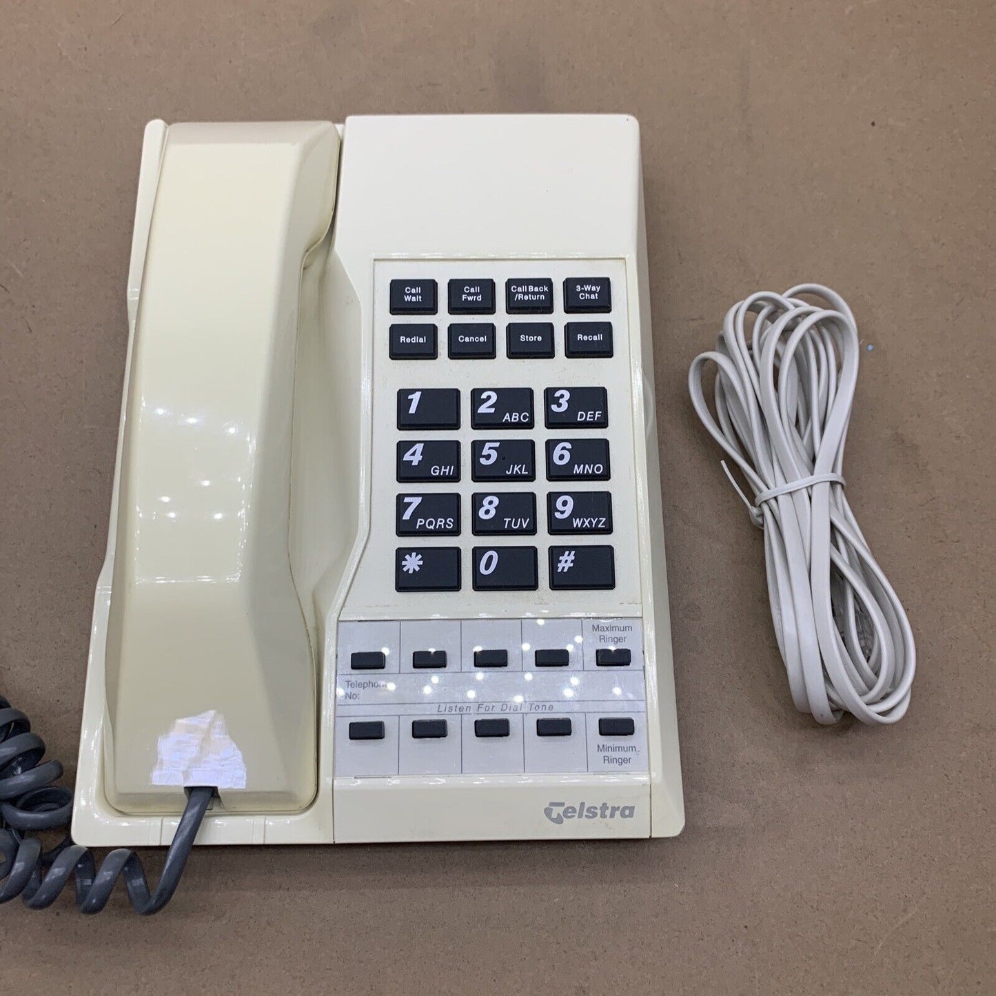 Telstra Touchphone 400C Digital Telephone in White TF400C NBN Ready