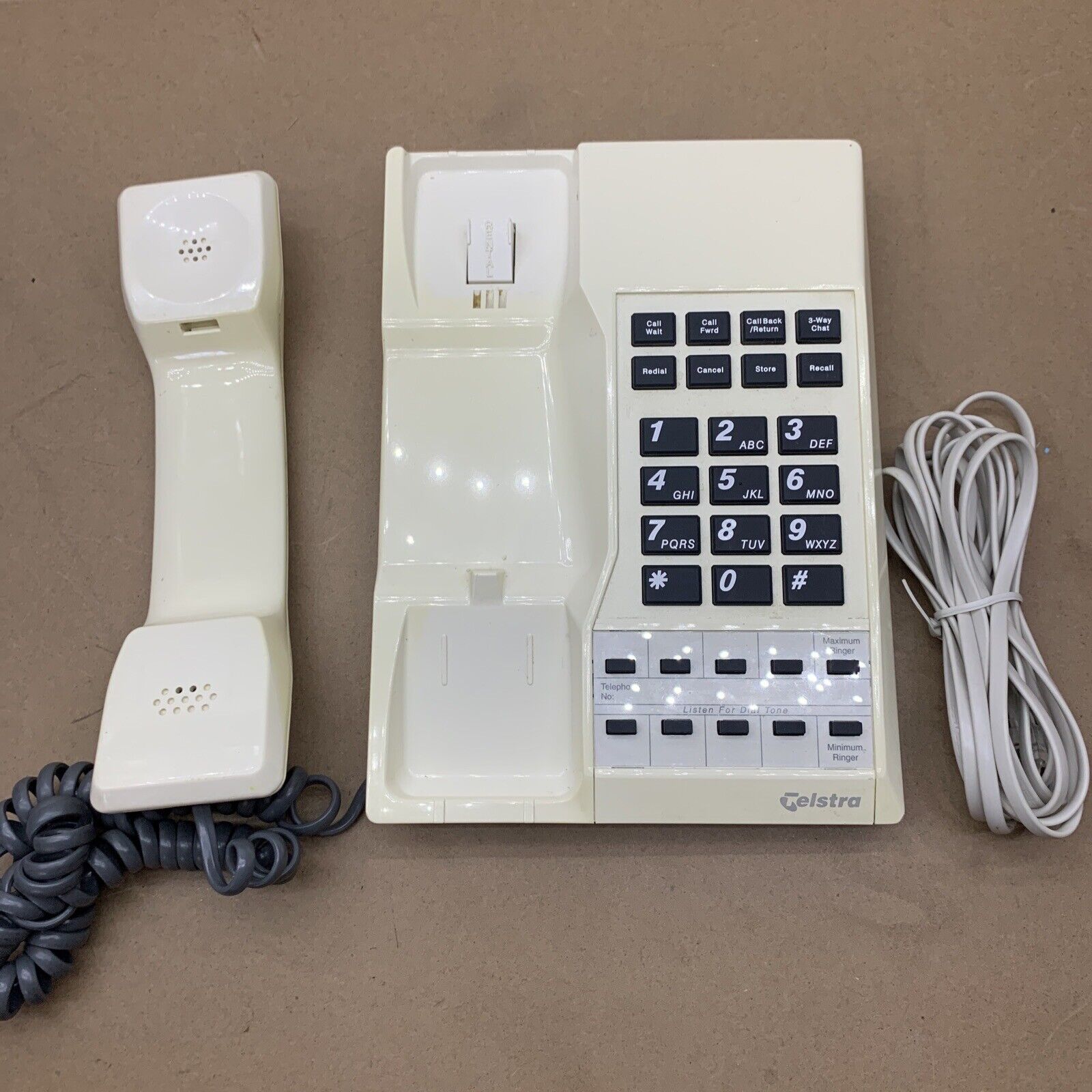 Telstra Touchphone 400C Digital Telephone in White TF400C NBN Ready ...