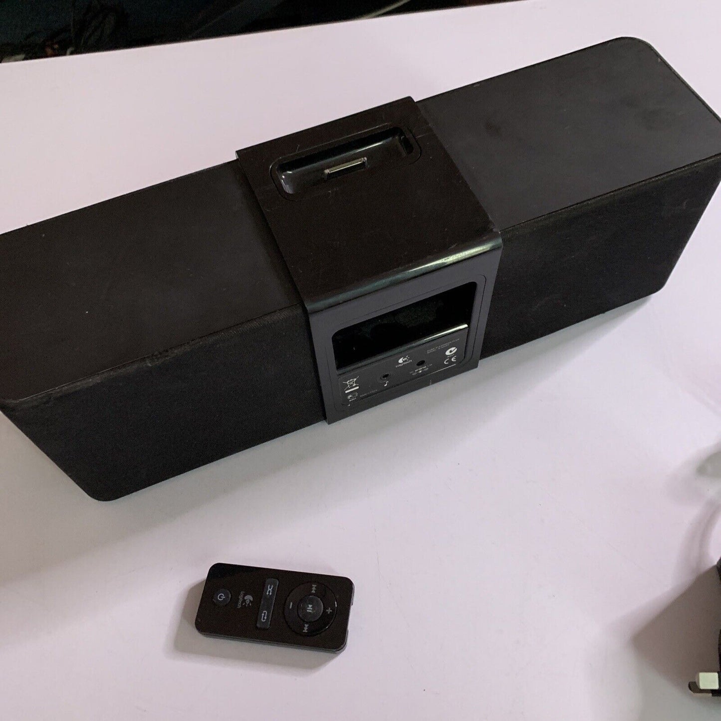 Logitech Pure-Fi Express Plus Apple Ipod Dock Speaker Alarm Clock with Remote