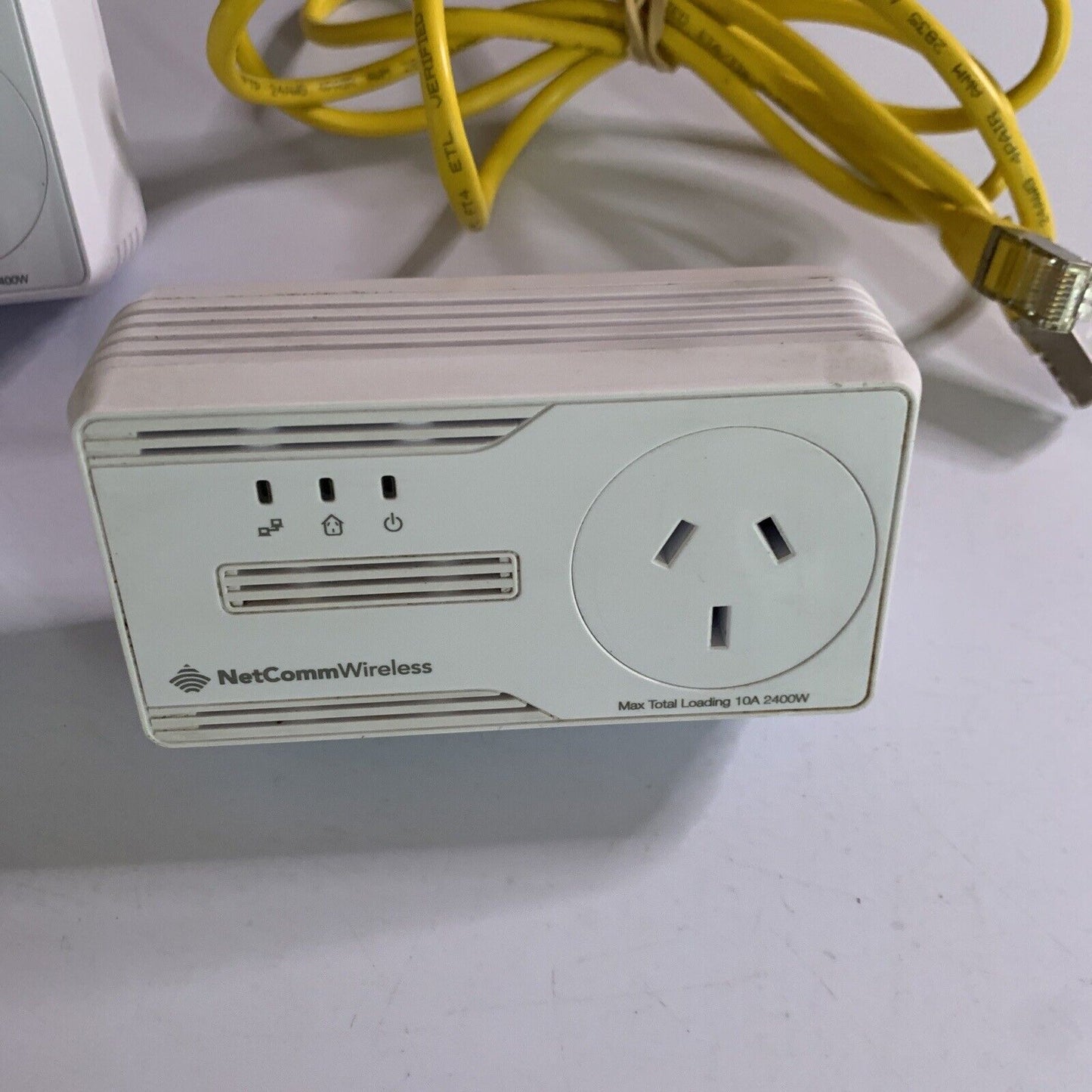 3x NetComm Wireless NP505 Powerline Adapter With AC Pass-Through ...