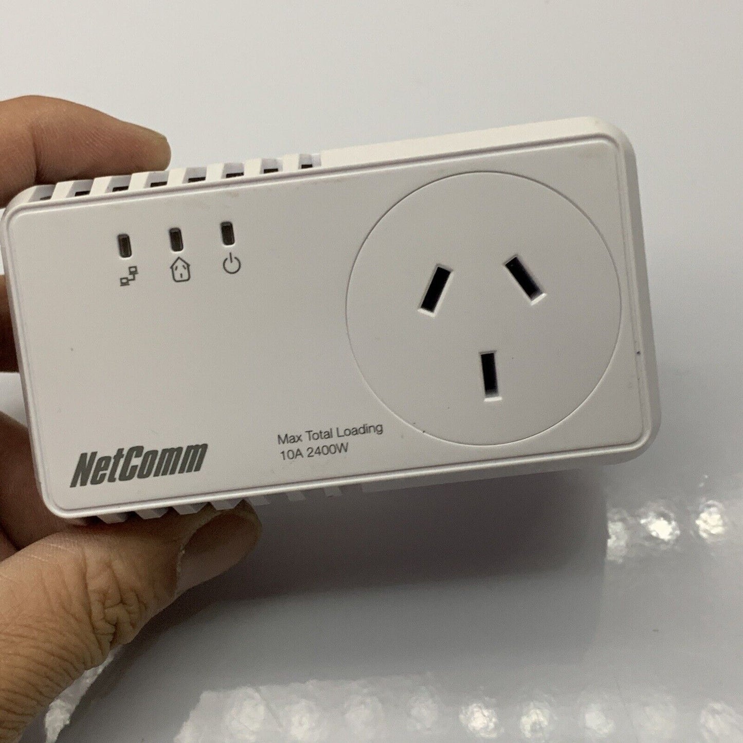 3x NetComm Wireless Powerline Adapter With AC Pass-Through NP504 NP205 NP204