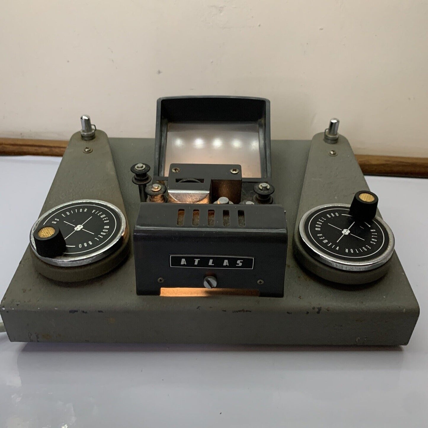 Atlas Editor Viewer Model 880 for 8mm Film Super 8 Made in Japan *Viewer dirty